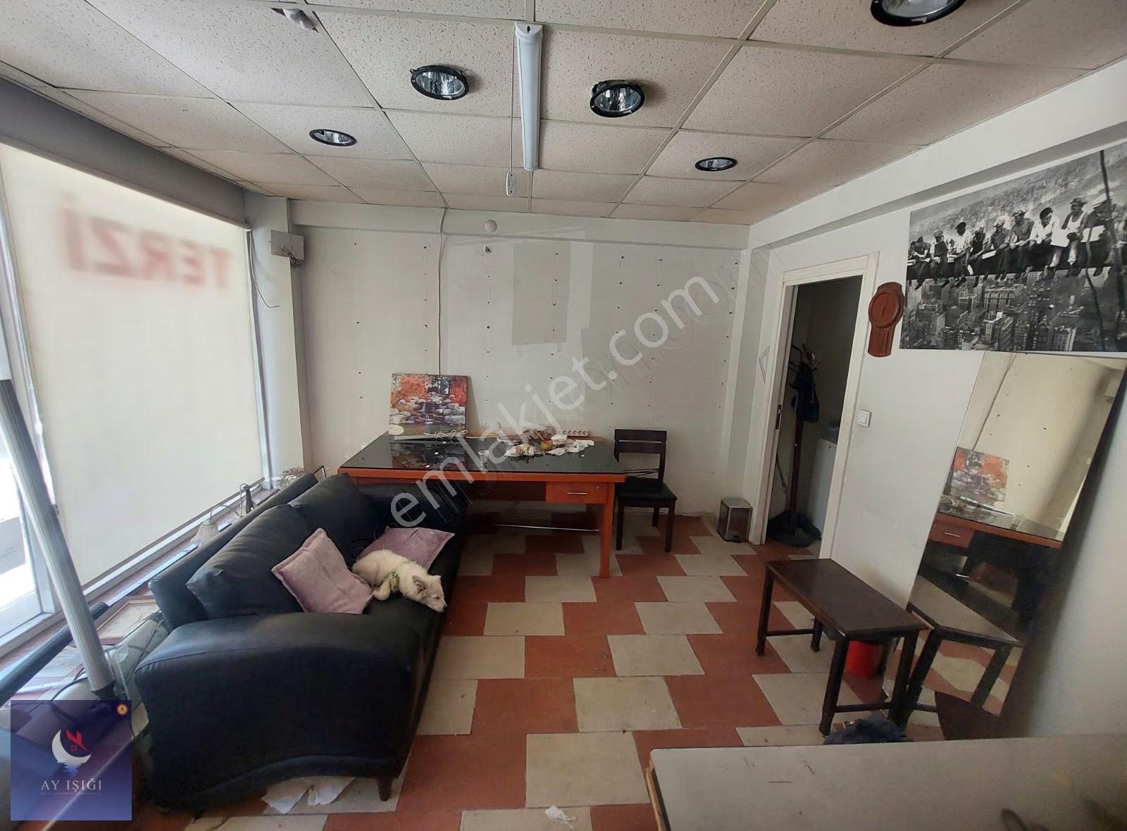 Ayışığından Molla Gürani Metrosuna Yakın 80 M2 Kiralık Dükkan - Görsel 4