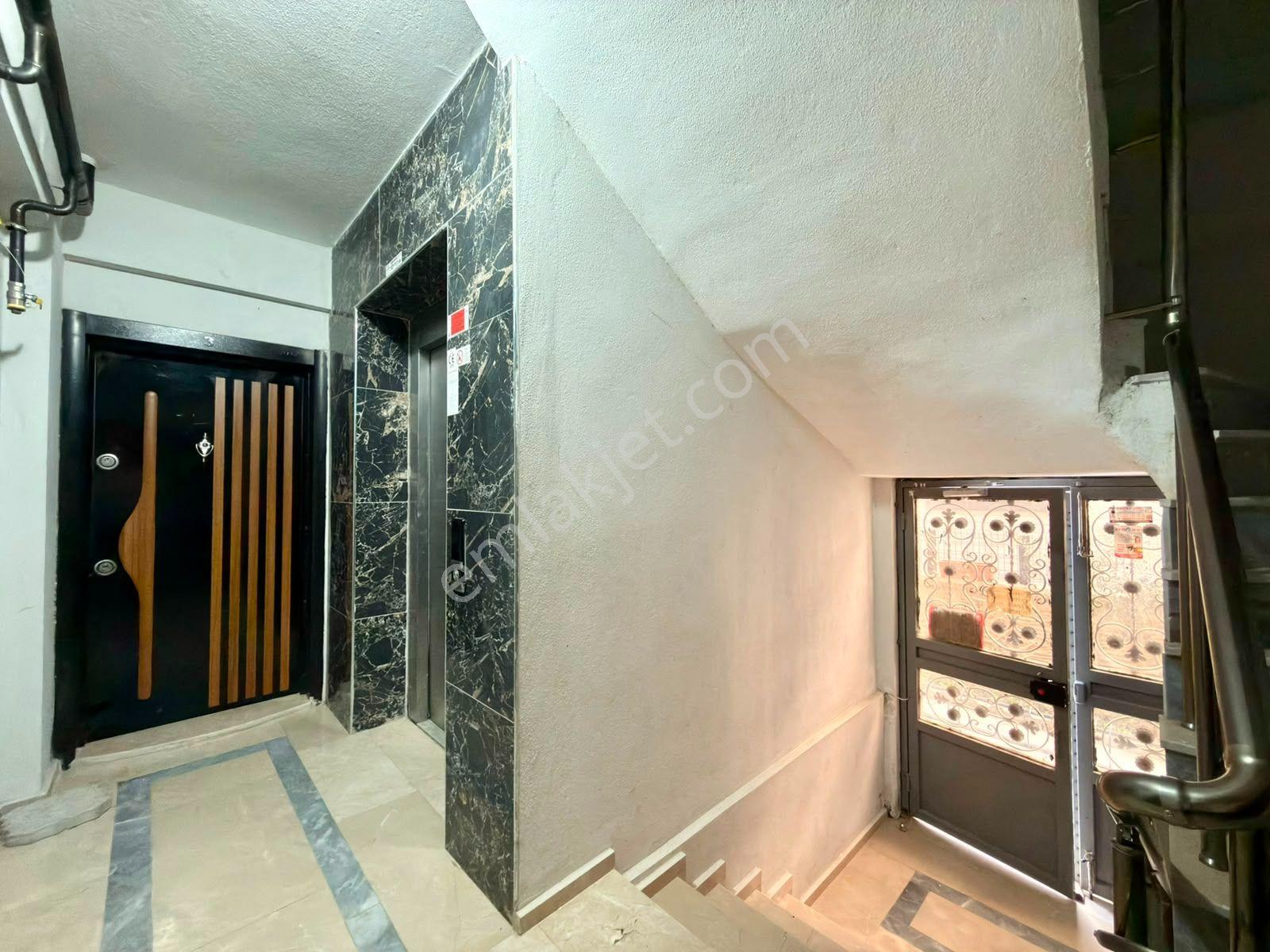Yükselden Altınkumda Ön Cephe Denize Yakın Satılık 1+1 Lüx Daire - Görsel 16