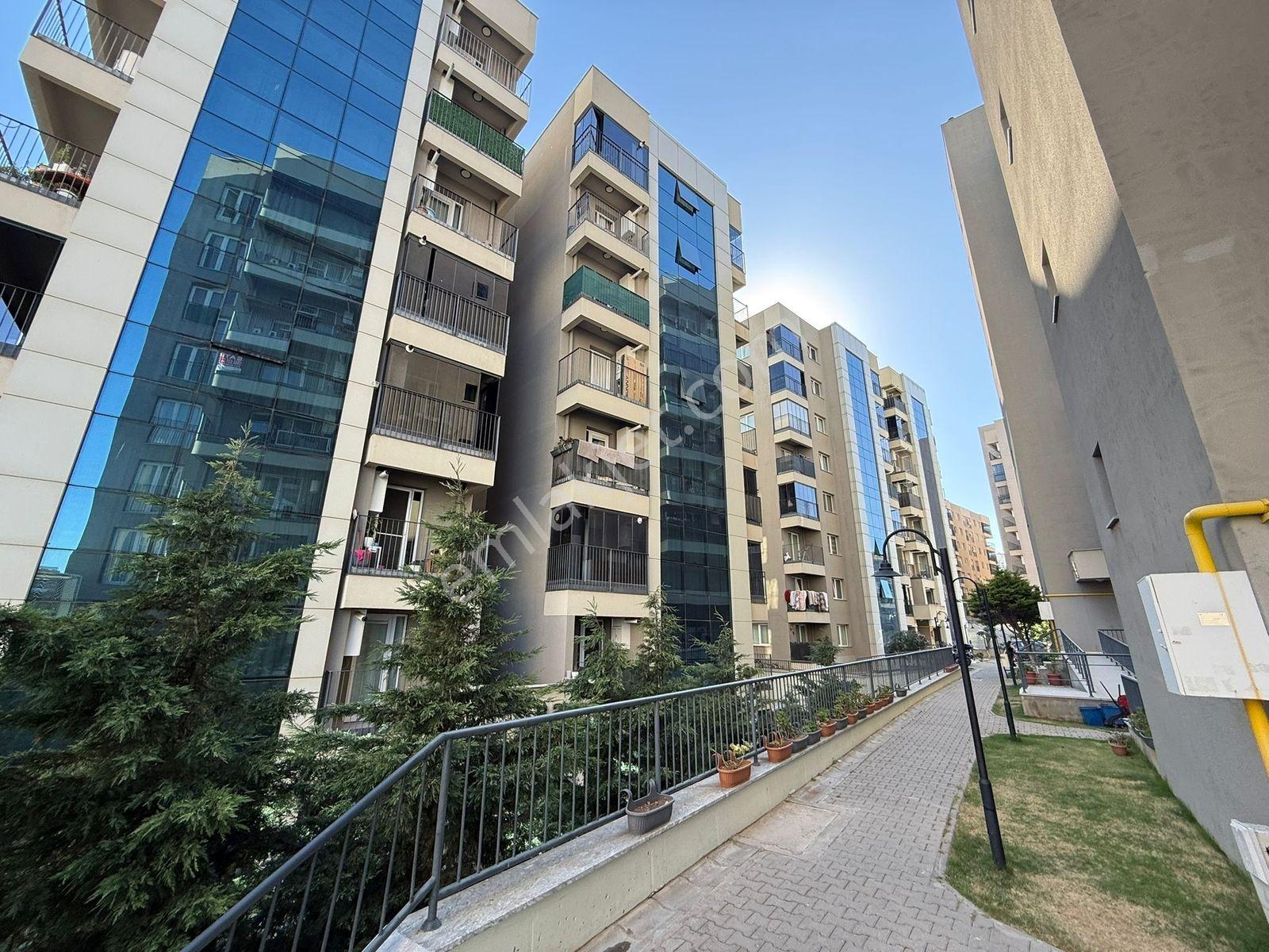 Karabağlar Folkart Line'da 1+1 Satılık Daire - Görsel 31