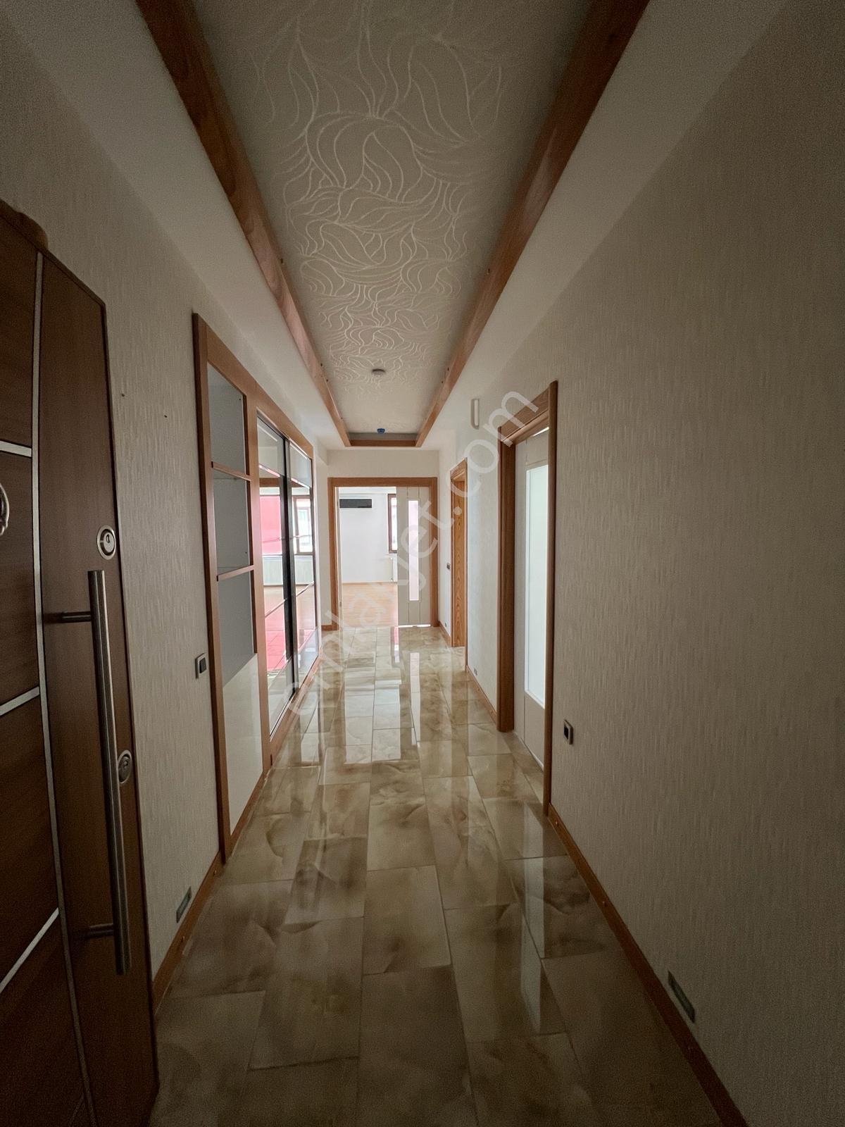 Afyon Özsu Emlak'tan Uydukent Te Kiralık Lüks 4+1 Daire - Görsel 19