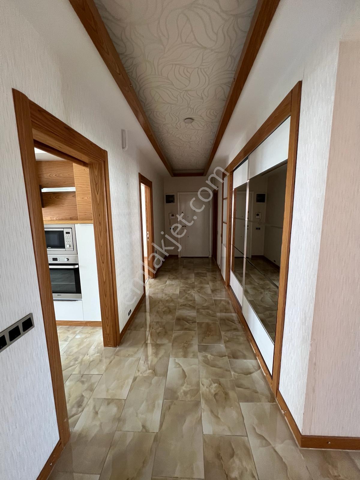 Afyon Özsu Emlak'tan Uydukent Te Kiralık Lüks 4+1 Daire - Görsel 4