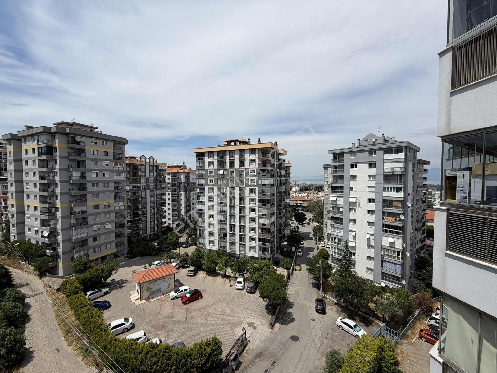 Narlıdere Ilıca'da Kiralık 2+1 Otoparklı Jeotermalli Açık Mutfak - Görsel 16