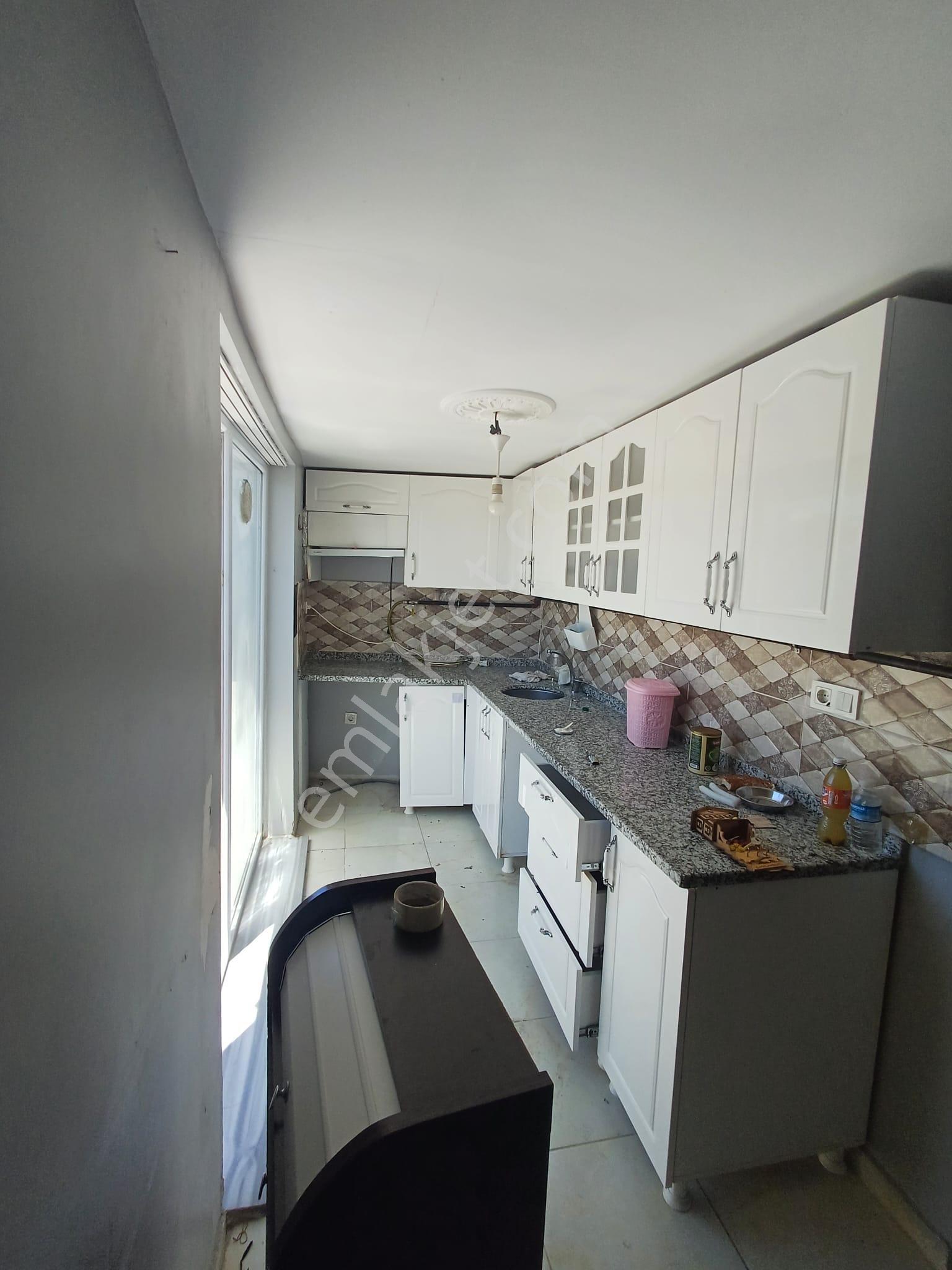 Saadetdere Mahallesinde Kiralık 1+1 Çatı Katı Daire - Görsel 7