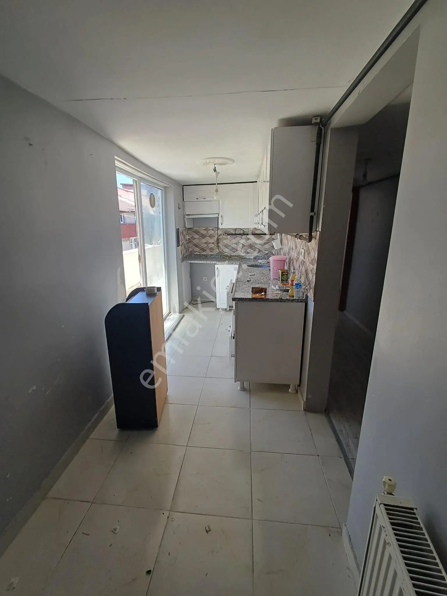 Saadetdere Mahallesinde Kiralık 1+1 Çatı Katı Daire - Görsel 6