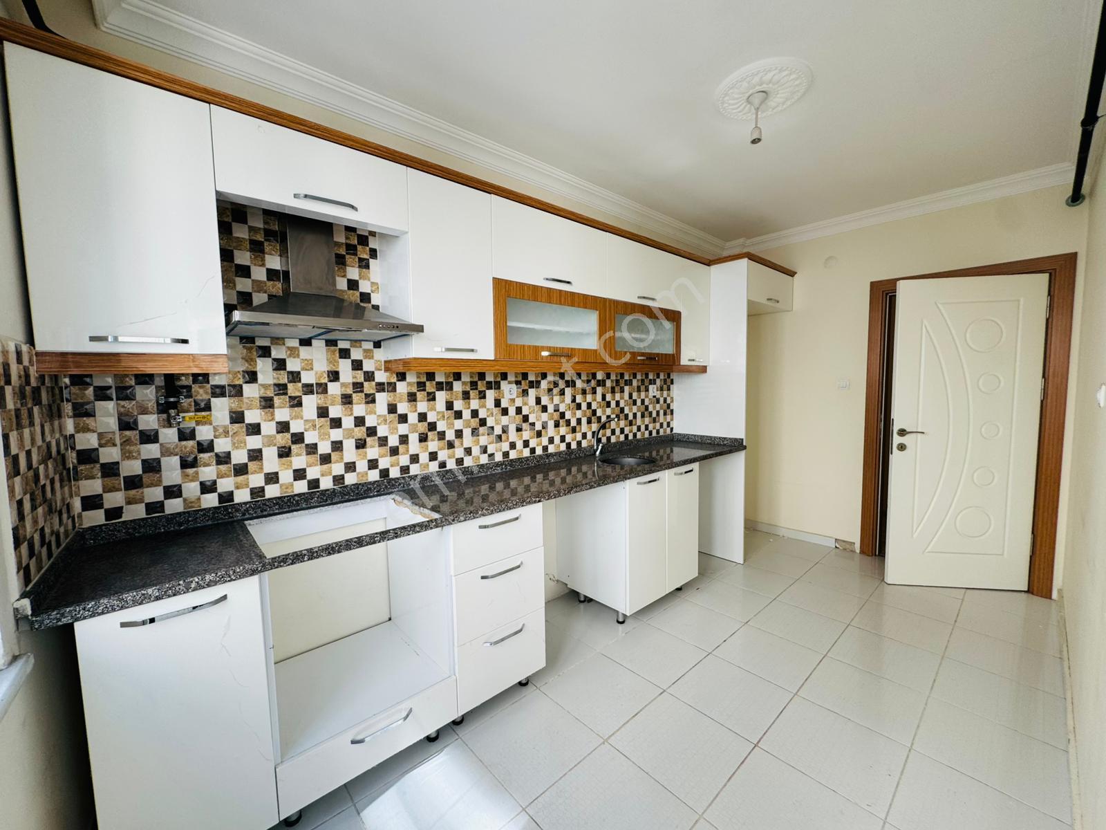 Merpa'dan Fevzi Paşa Mah'de Kiralık Kombili Arakat Öncephe 3+1