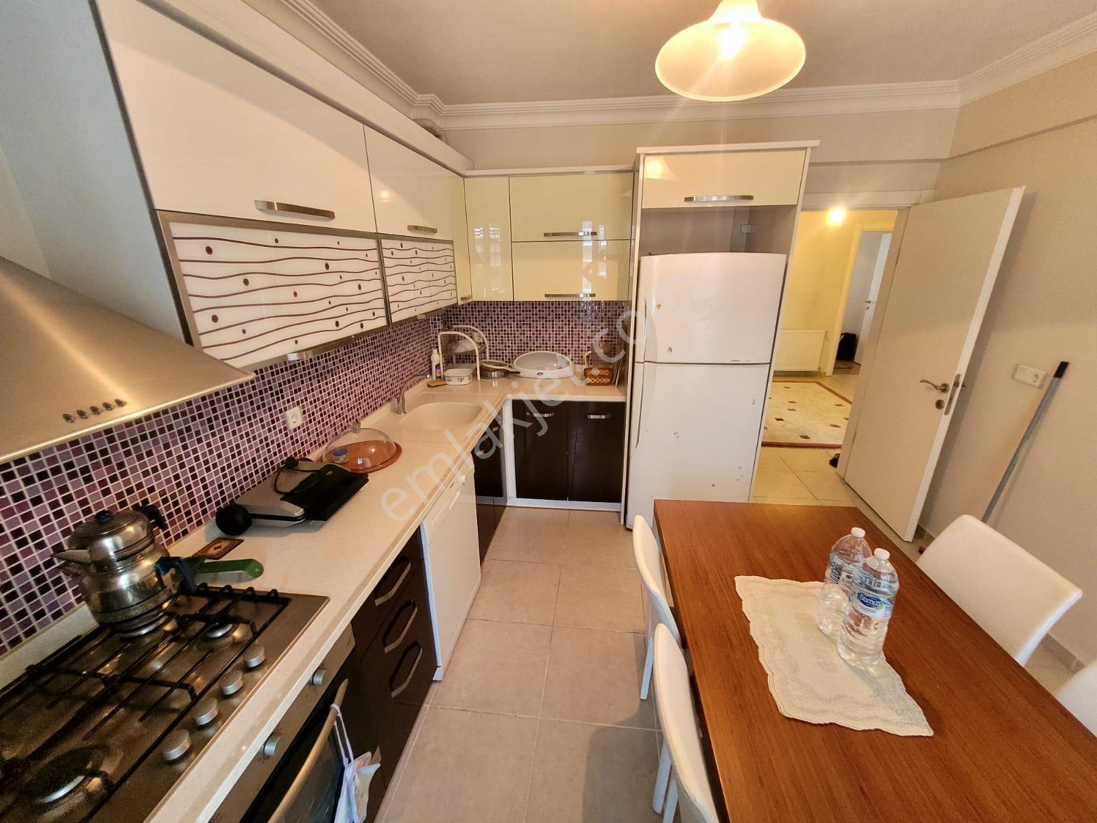 Cumhuriyet Mah. Pazartesi Pazarı Mevki 3+1 Eşyalı Satılık Daire - Görsel 14