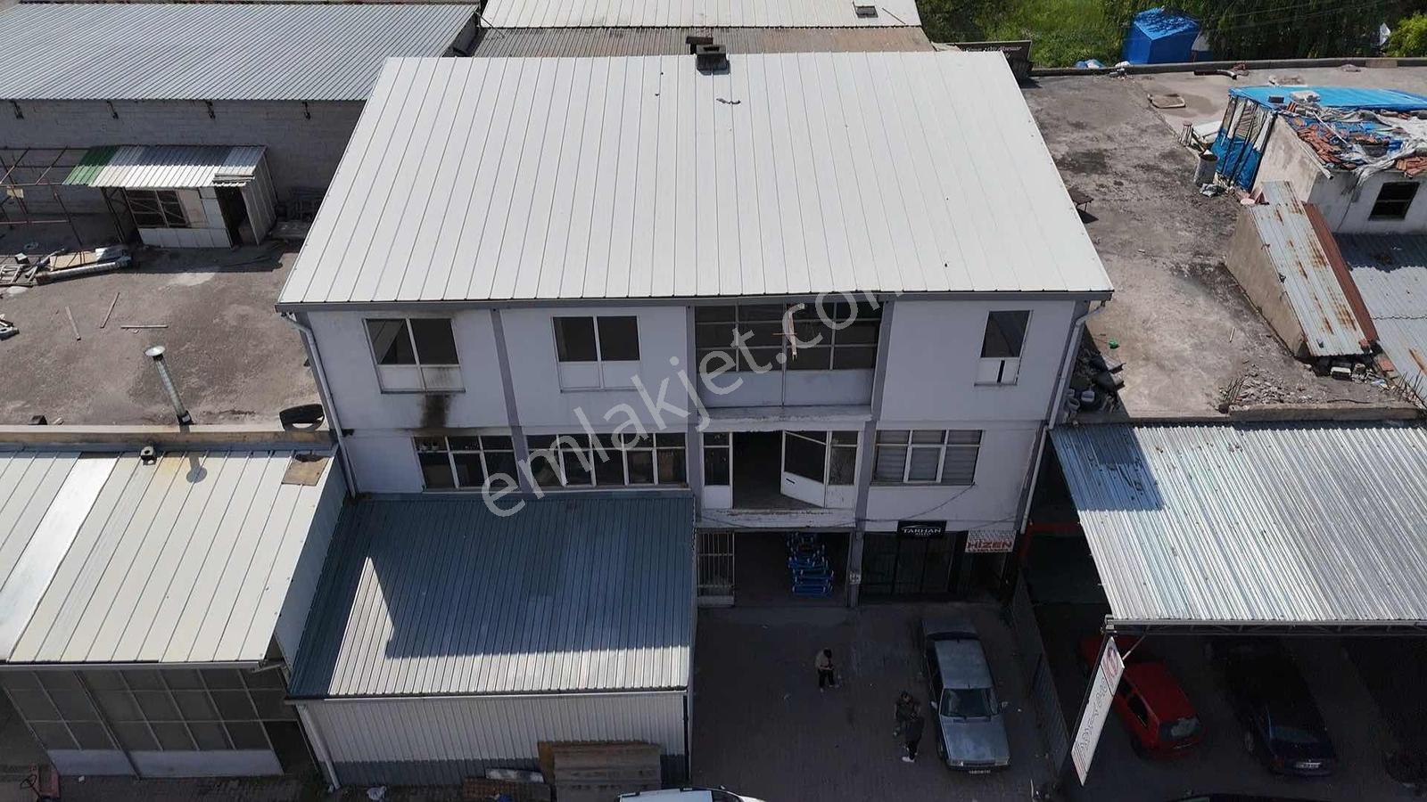Anbar Mah. Ağaçişlerinde 200'lük 3 Katlı Dükkan - Görsel 10