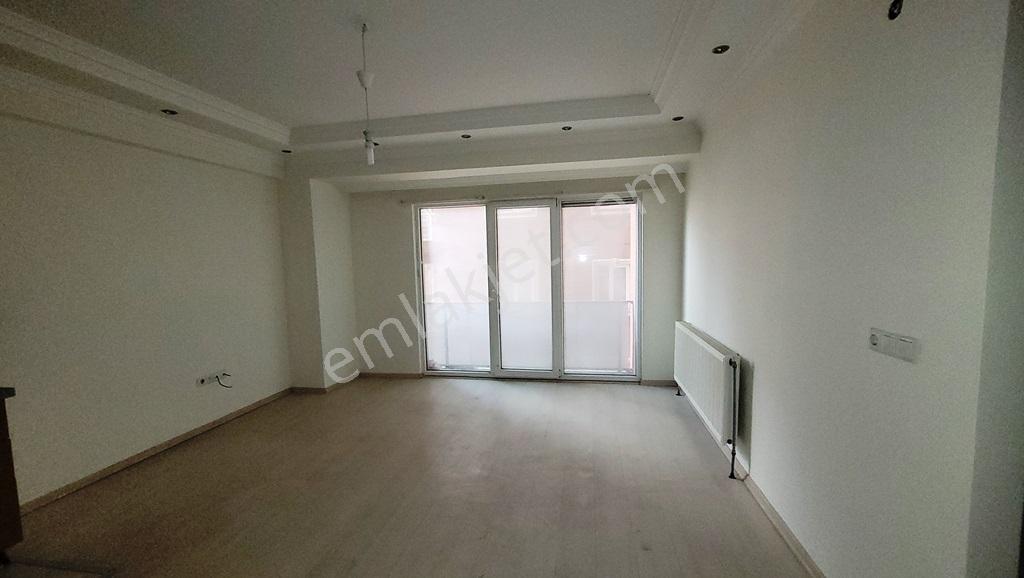 Beylikdüzü Cumhuriyet Kent Palas 2 Sitesi Satılık 1+1 Daire - Görsel 12