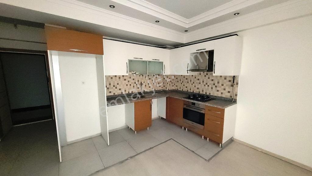 Beylikdüzü Cumhuriyet Kent Palas 2 Sitesi Satılık 1+1 Daire - Görsel 8