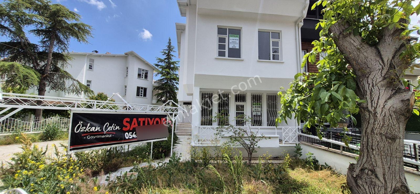 Alavardı Mah.sedefköy'de Satılık 4+1 Triplex Villa