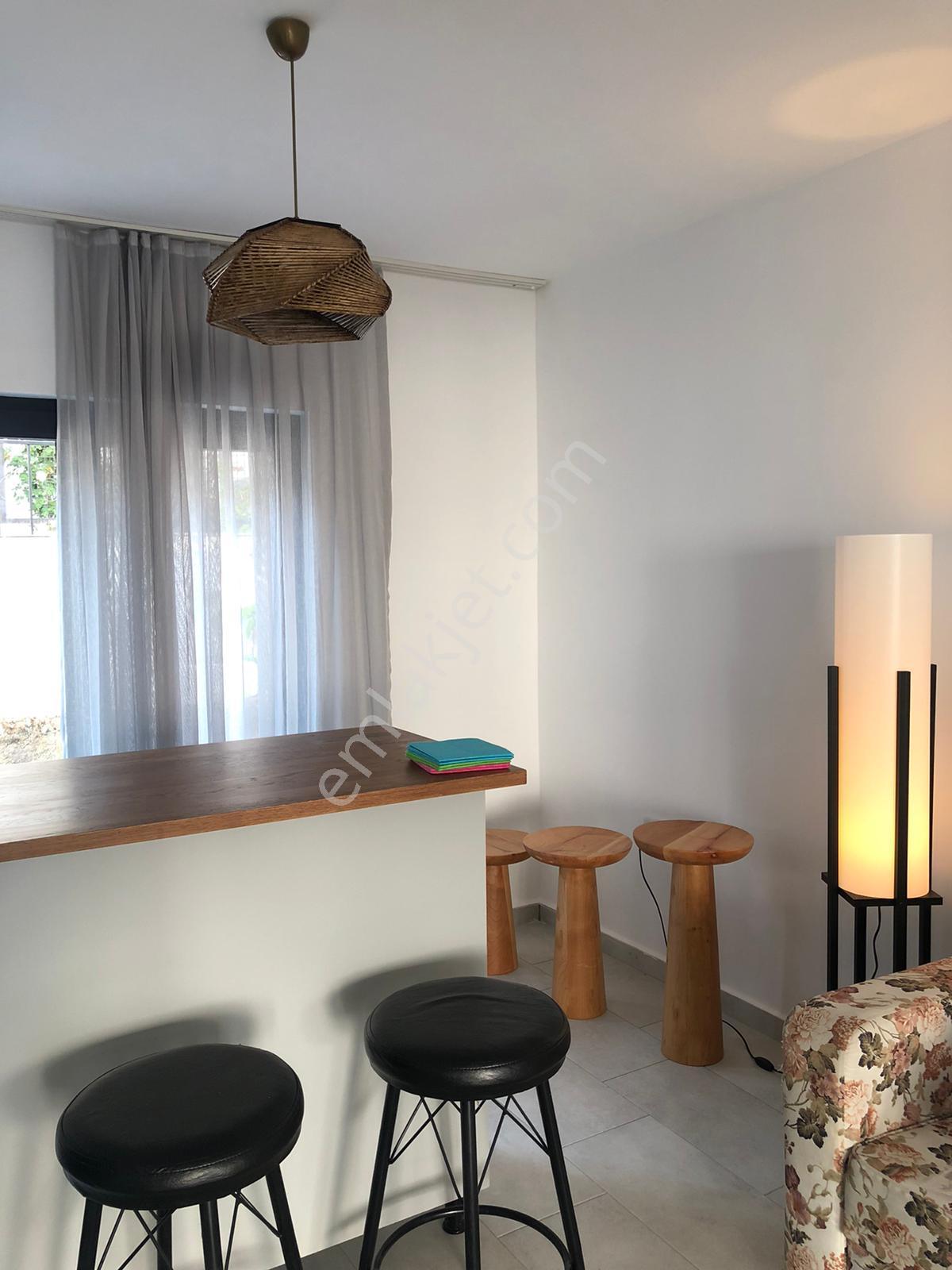 Gündoğan Tankay Sitesinde Deniz Manzaralı Bakımlı Havuzlu Plajlı Villa - Görsel 13