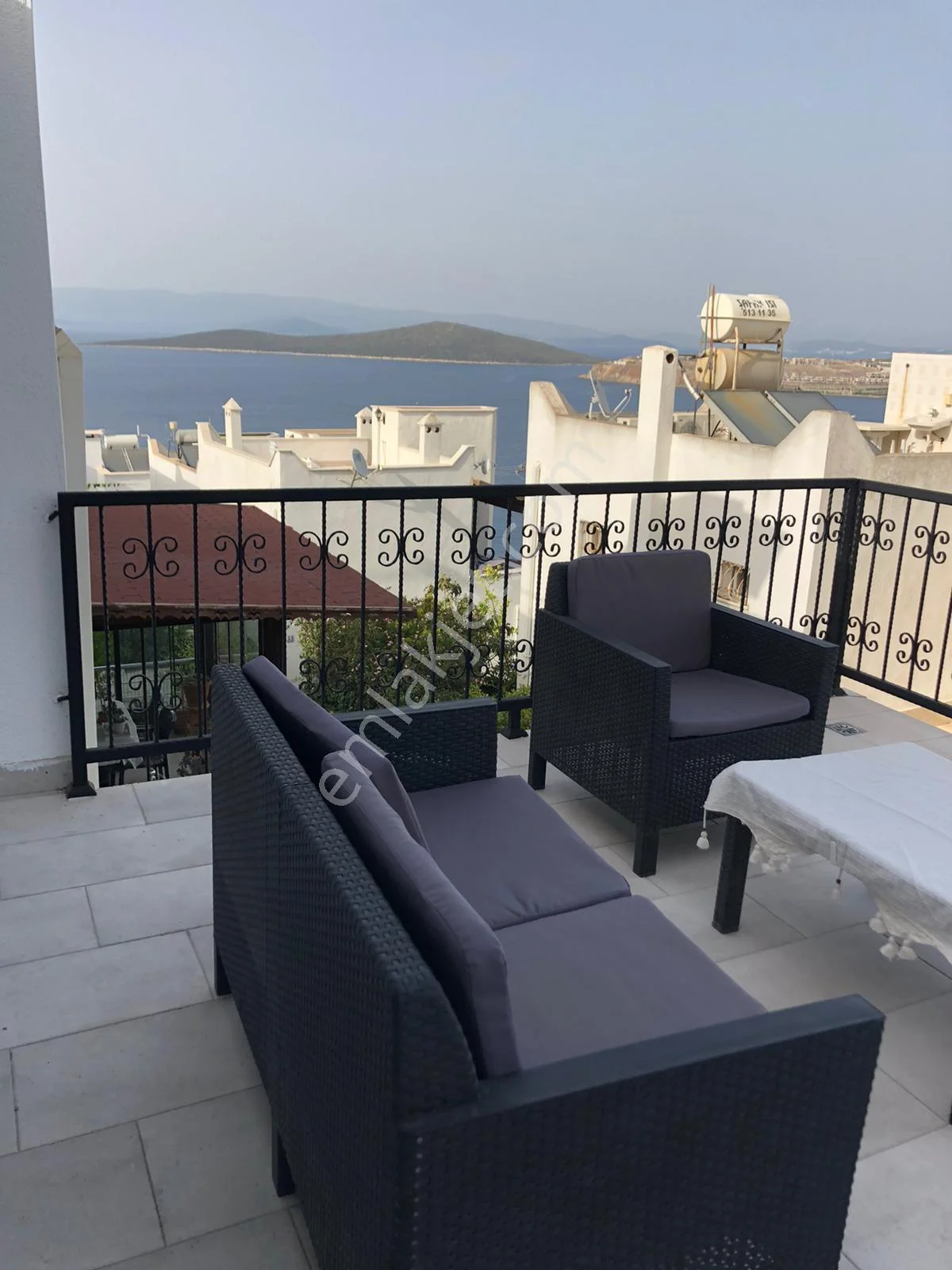 Gündoğan Tankay Sitesinde Deniz Manzaralı Bakımlı Havuzlu Plajlı Villa - Görsel 2