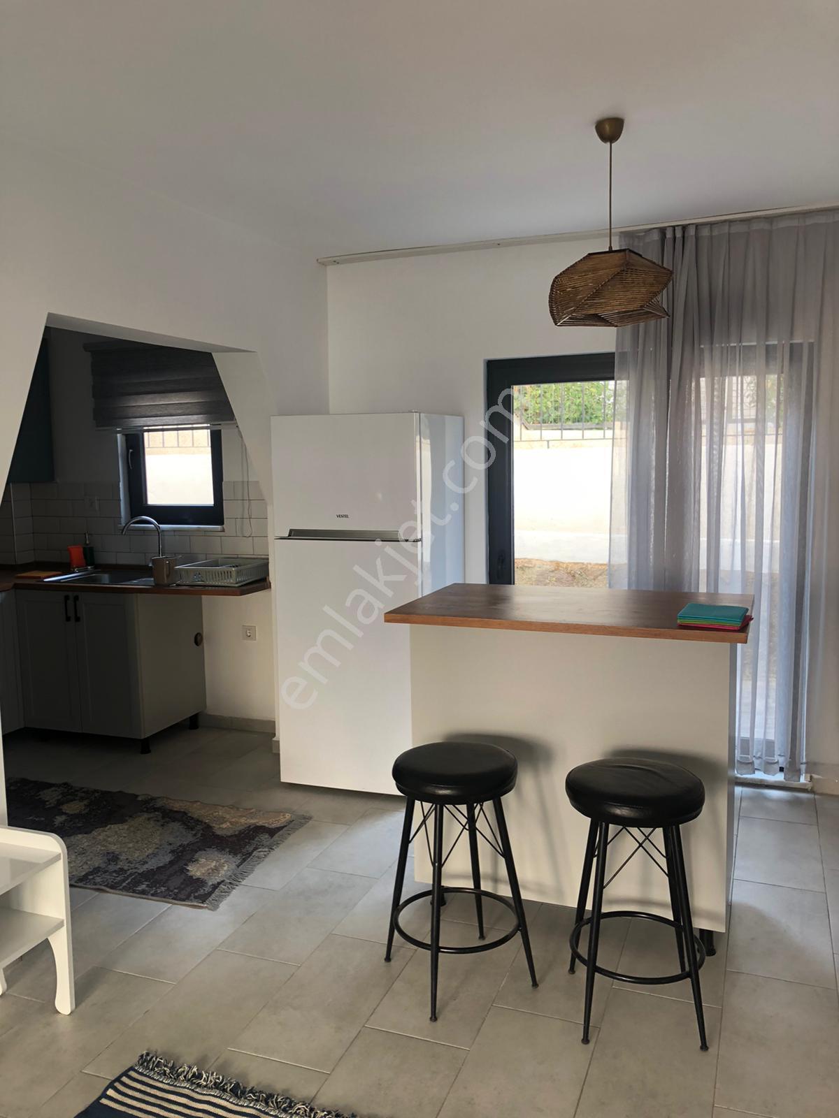 Gündoğan Tankay Sitesinde Deniz Manzaralı Bakımlı Havuzlu Plajlı Villa - Görsel 11