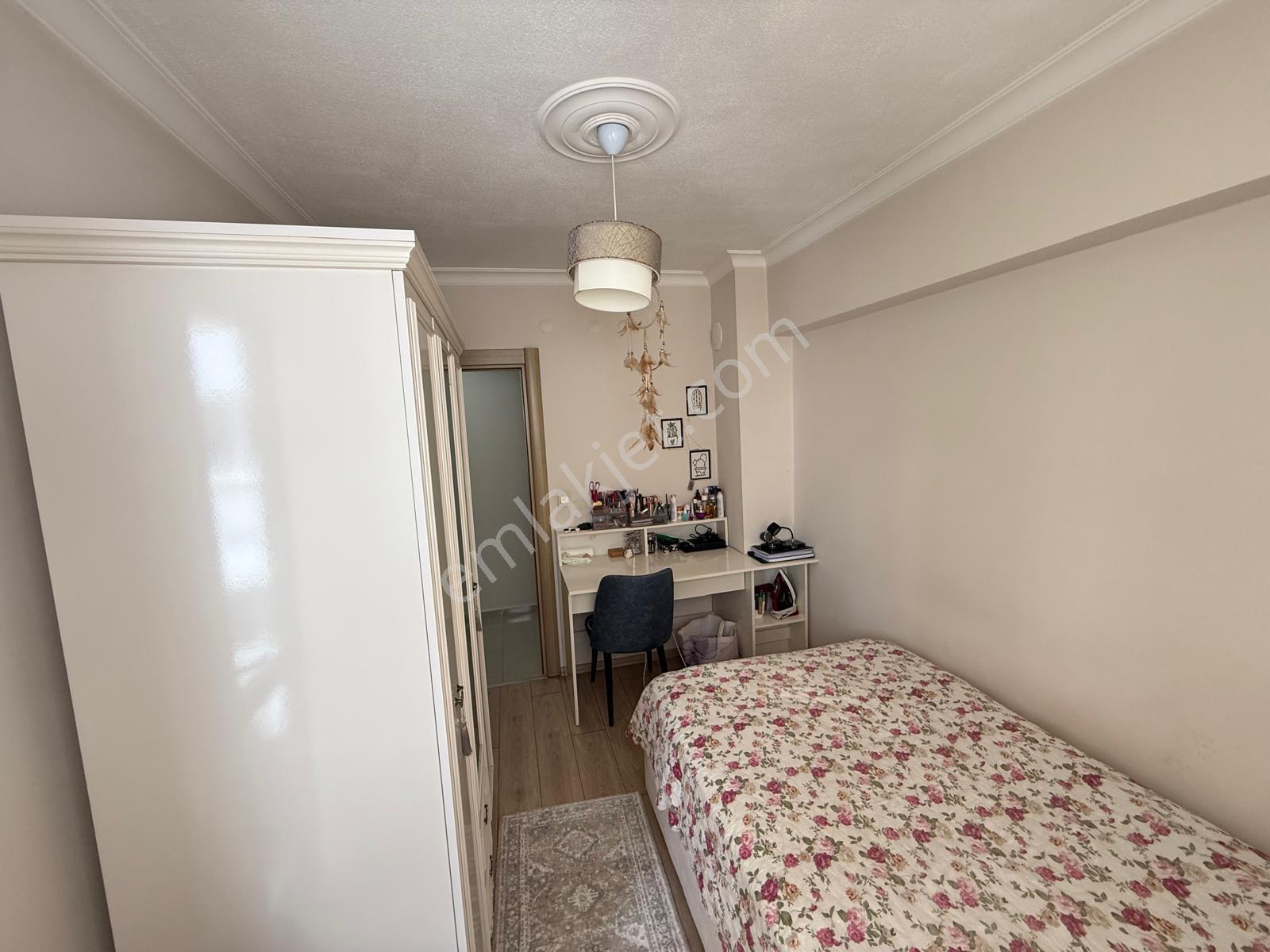 Vatan Mahallesinde 3+1 Asansörlü Kapalı Otoparklı Kiralık Daire - Görsel 11