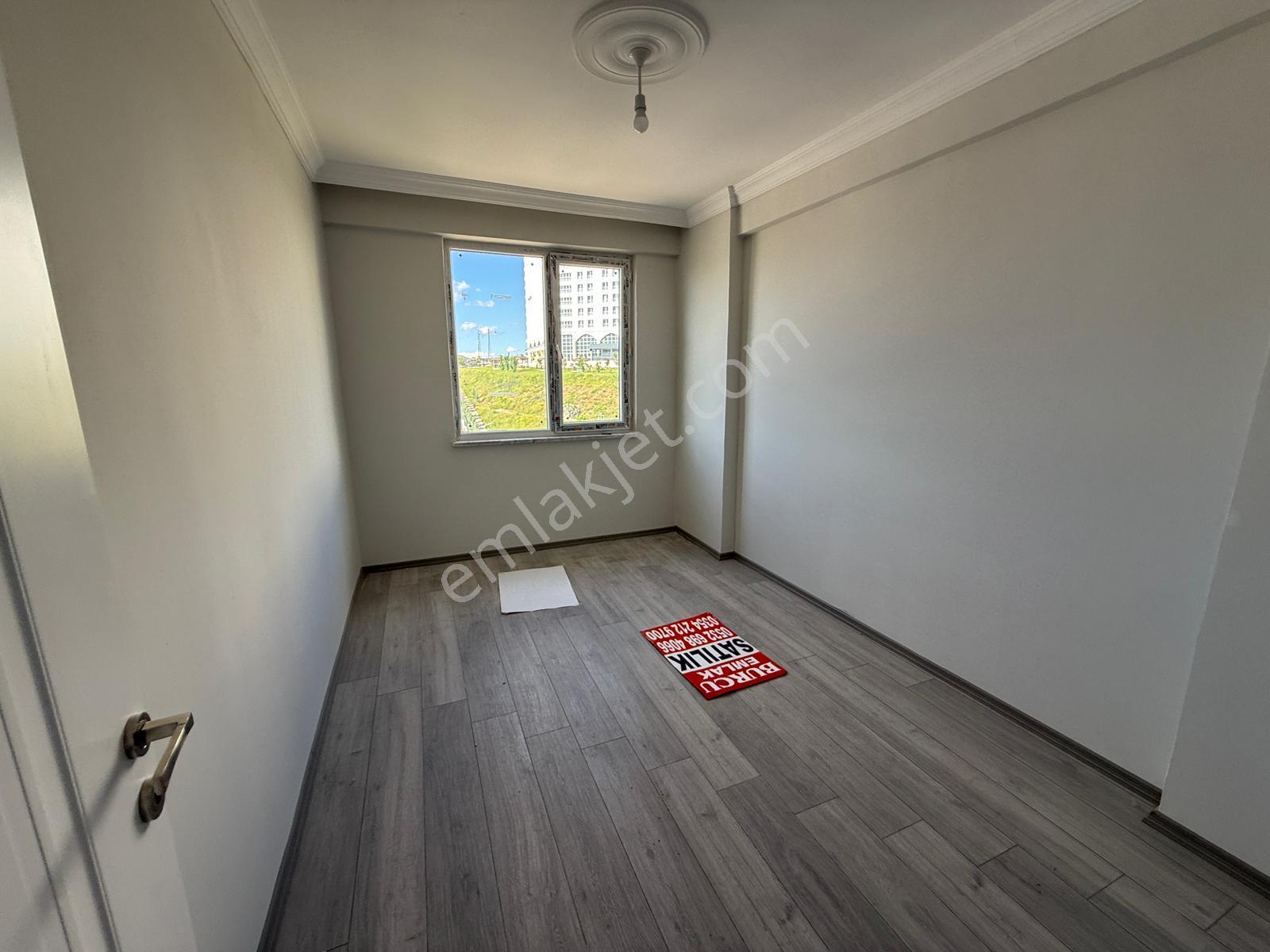 Üniversite Yolu Üzerinde 3+0 Satılık Daire---burcu Emlaktan--- - Görsel 6