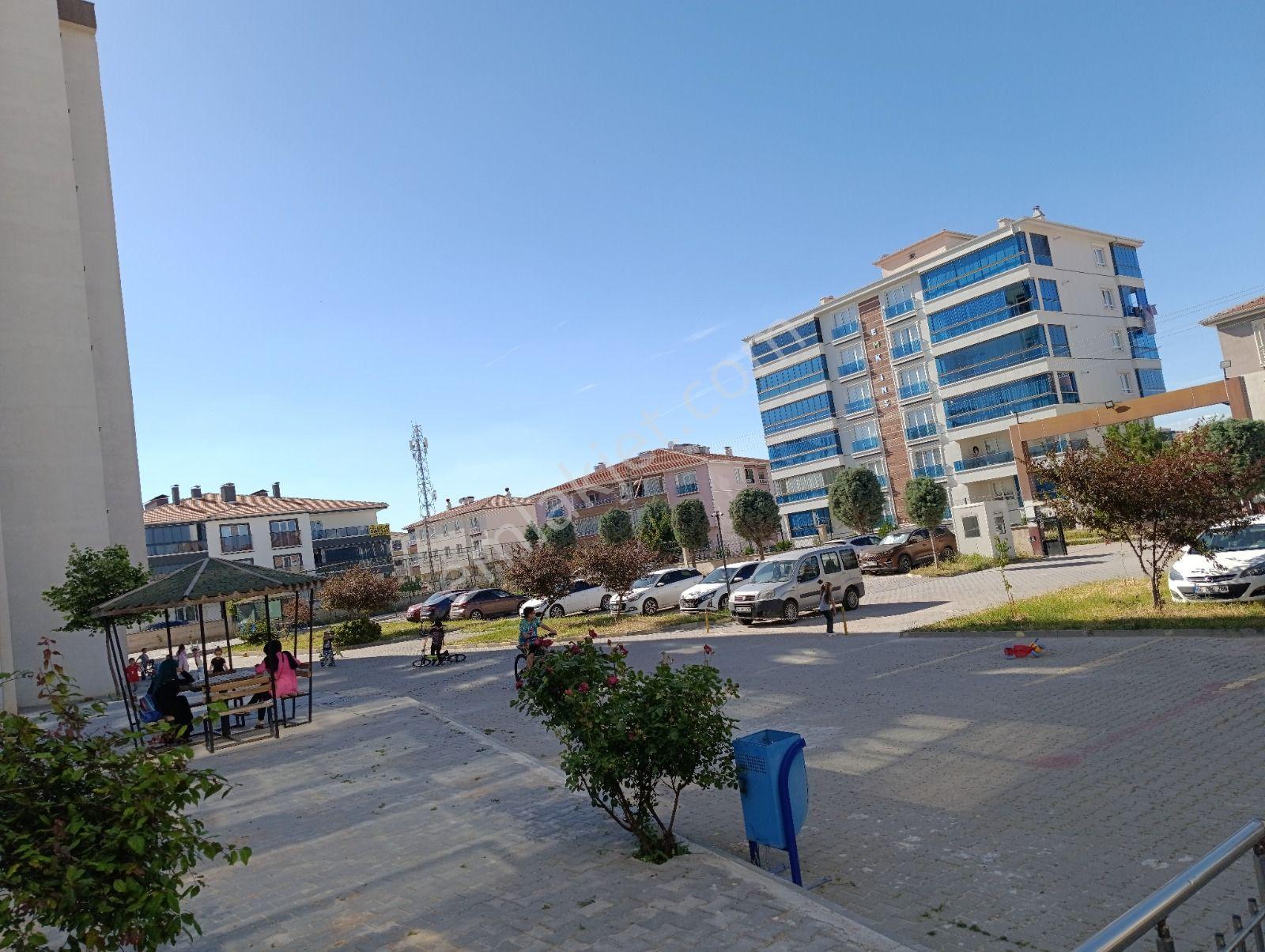 Sahibinden Lüks Sitede 3+1 Kış Bahçeli Güney Cepheli 6.ara Katta Full Yapılı Daire - Görsel 18