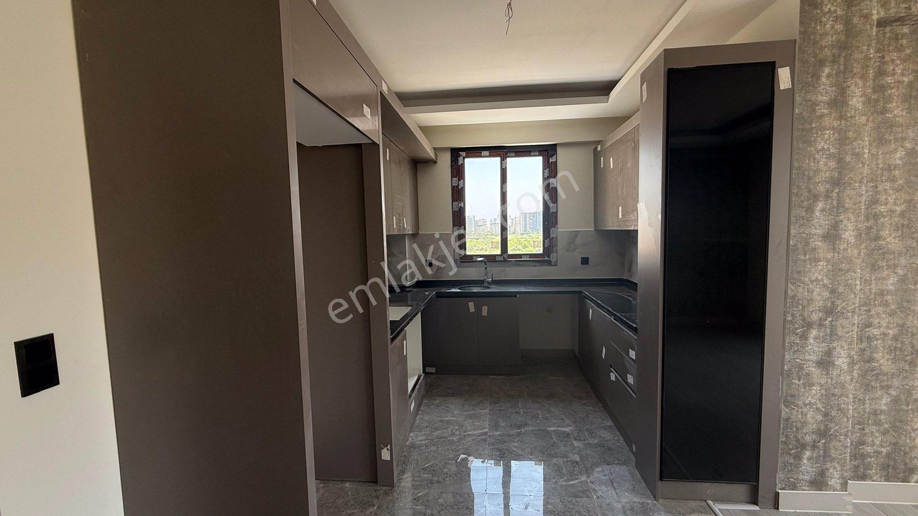 Mersin Tömükte Havuzlu Sitede 2+1 Yazlık - Görsel 33