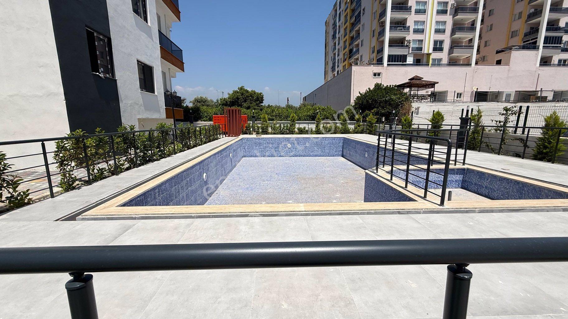 Mersin Tömükte Havuzlu Sitede 2+1 Yazlık - Görsel 9