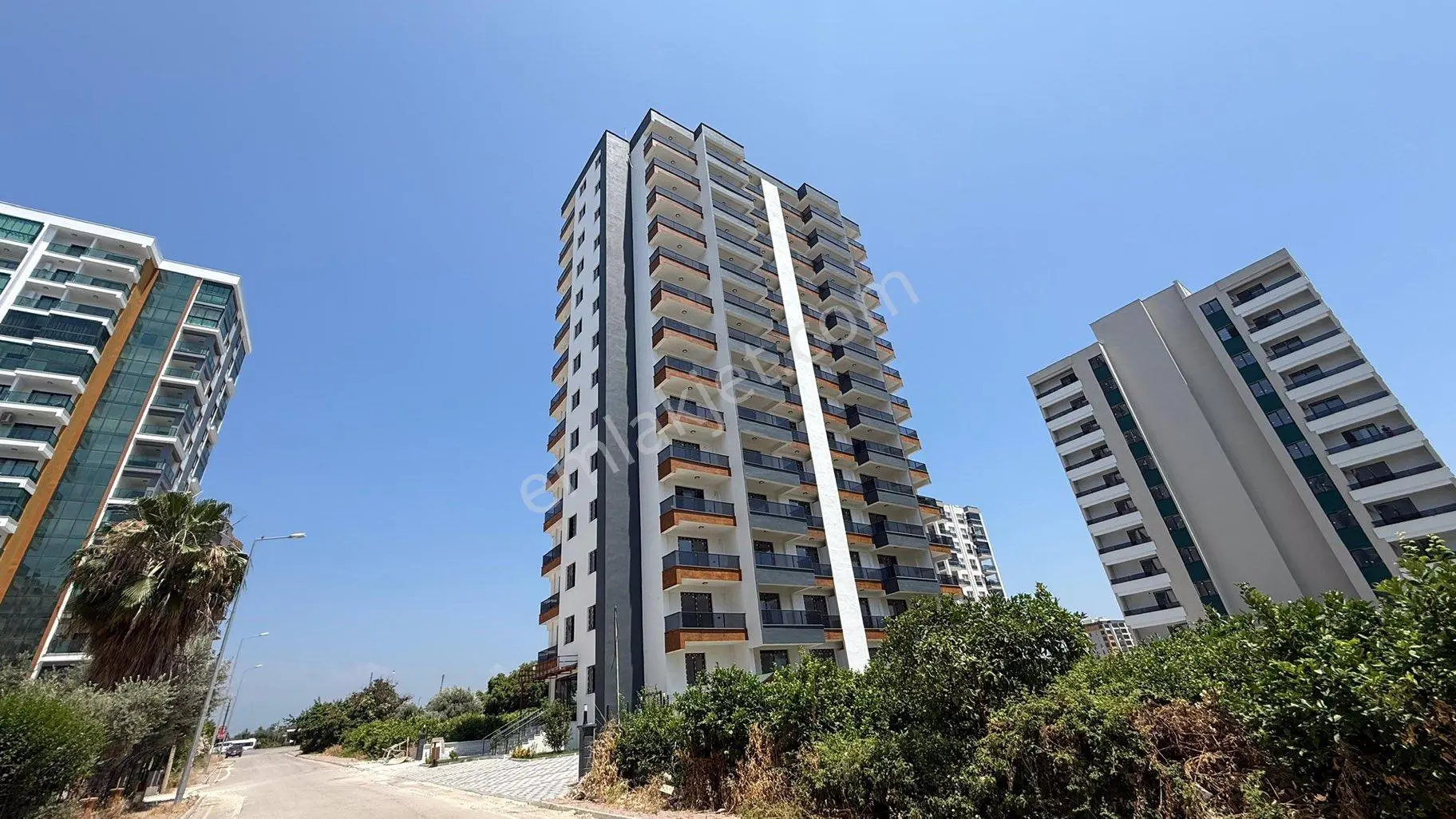 Mersin Tömükte Havuzlu Sitede 2+1 Yazlık - Görsel 3