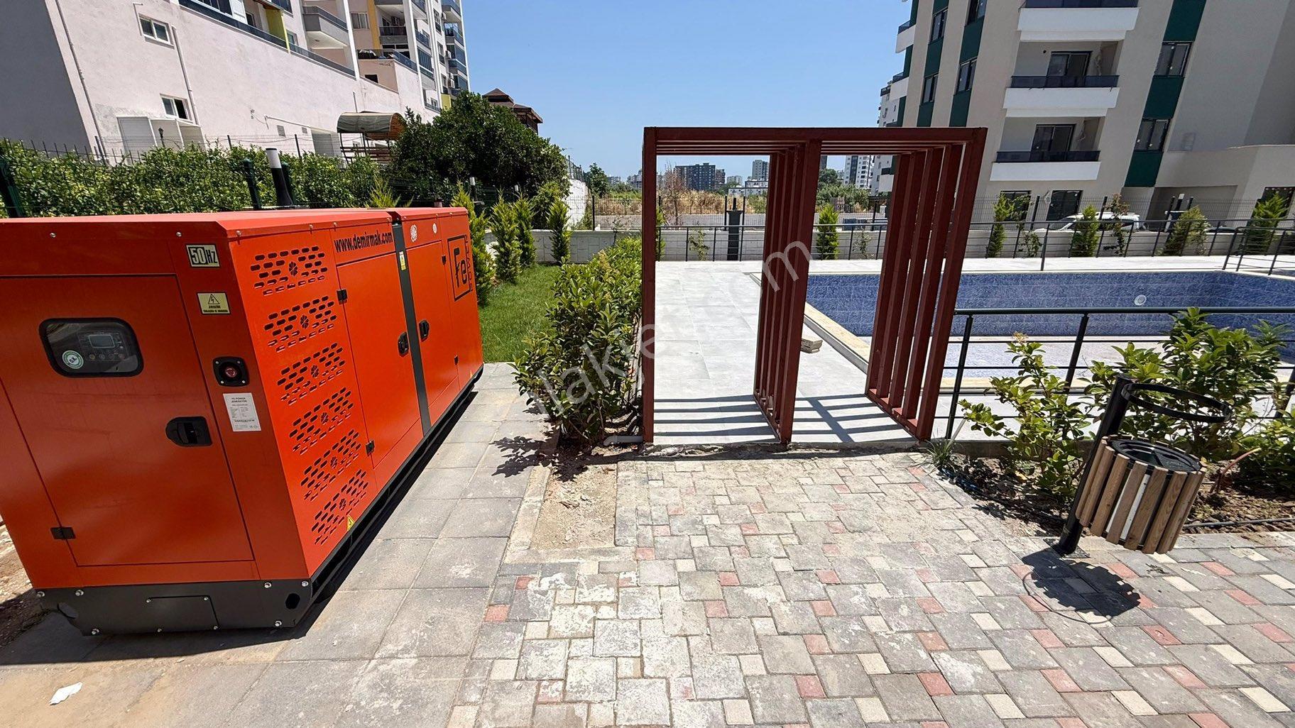 Mersin Tömükte Havuzlu Sitede 2+1 Yazlık - Görsel 7