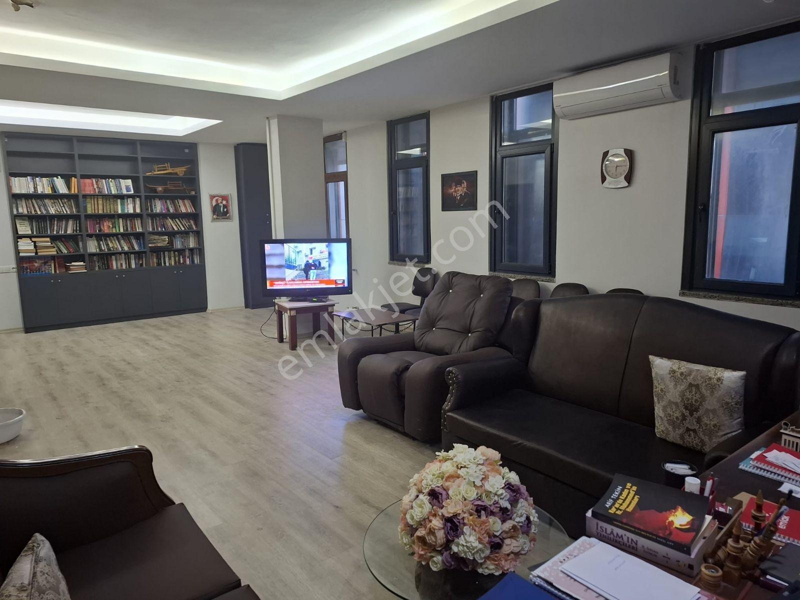 Mahmutbey Caddesine Cepheli Kiralık 40'm2 Ofis - Görsel 19