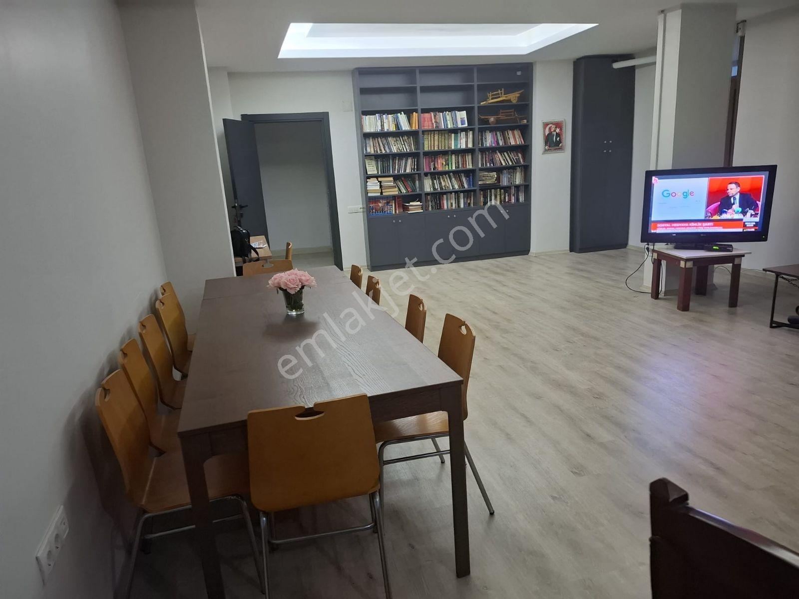Mahmutbey Caddesine Cepheli Kiralık 40'm2 Ofis - Görsel 15