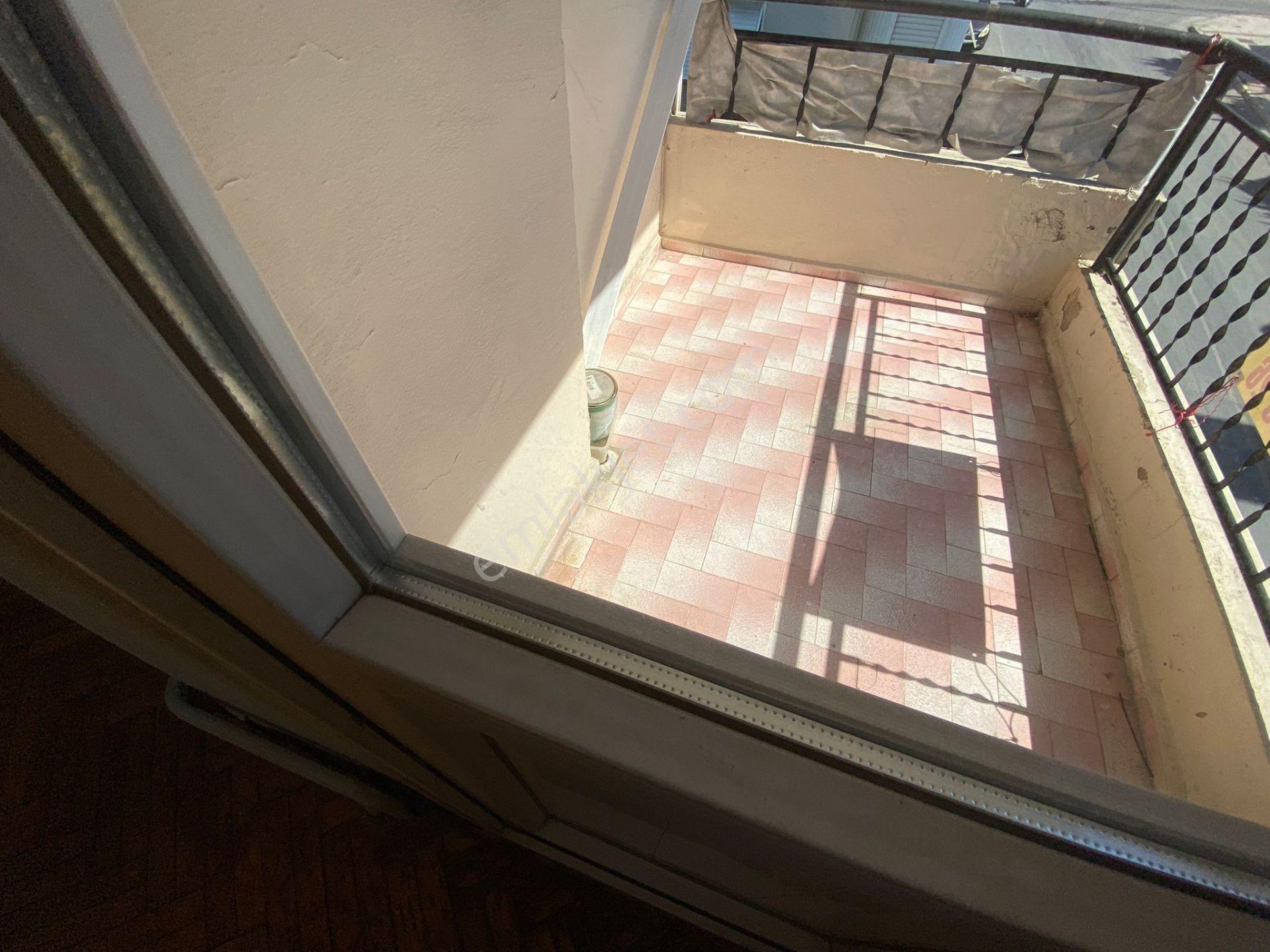 Acill Buca Menderes Mah.de Belediye Yakını 3+1 130m2 Ayrı Mutfak Arakat Satılık Daire - Görsel 29