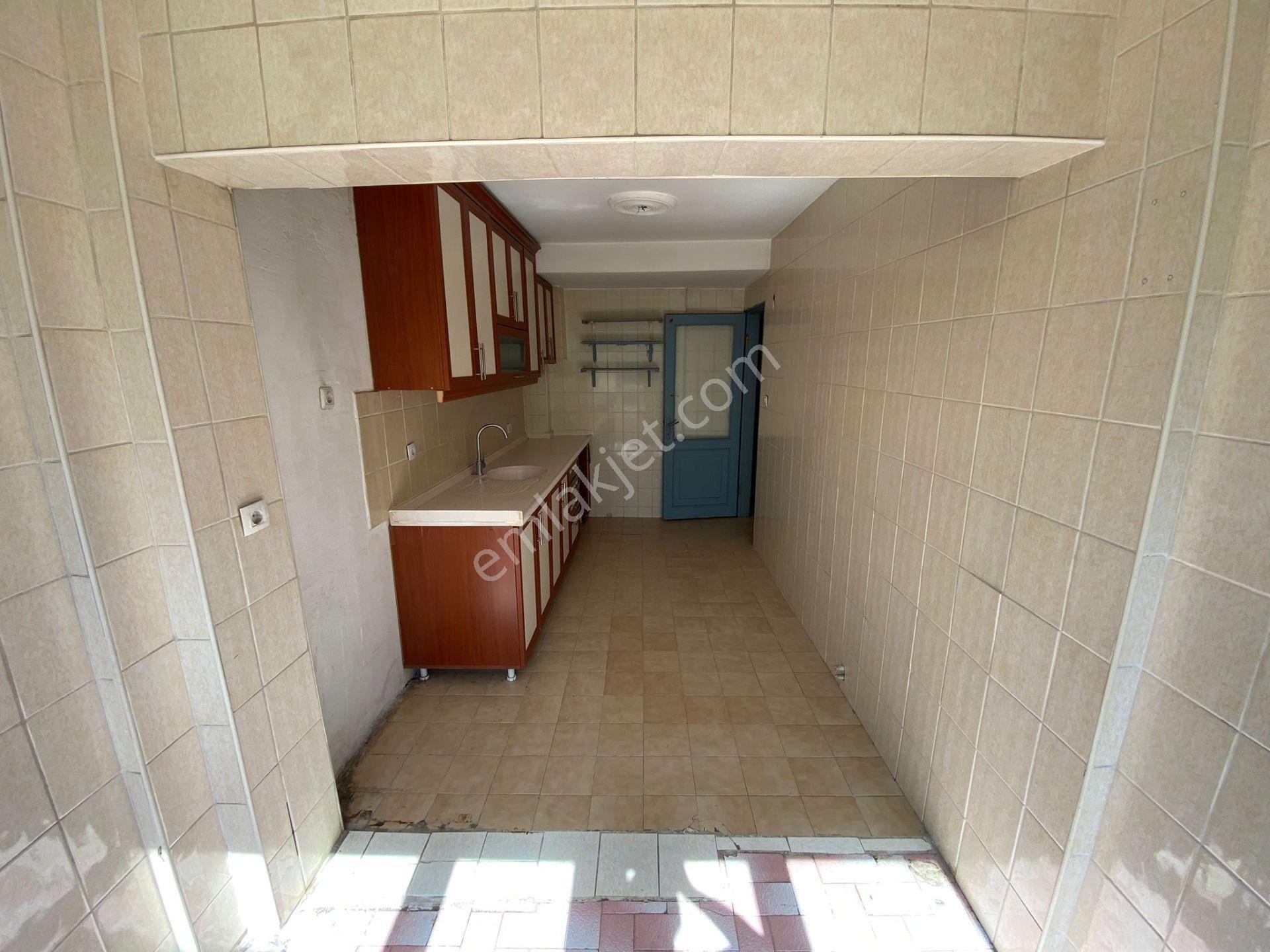 Acill Buca Menderes Mah.de Belediye Yakını 3+1 130m2 Ayrı Mutfak Arakat Satılık Daire - Görsel 17