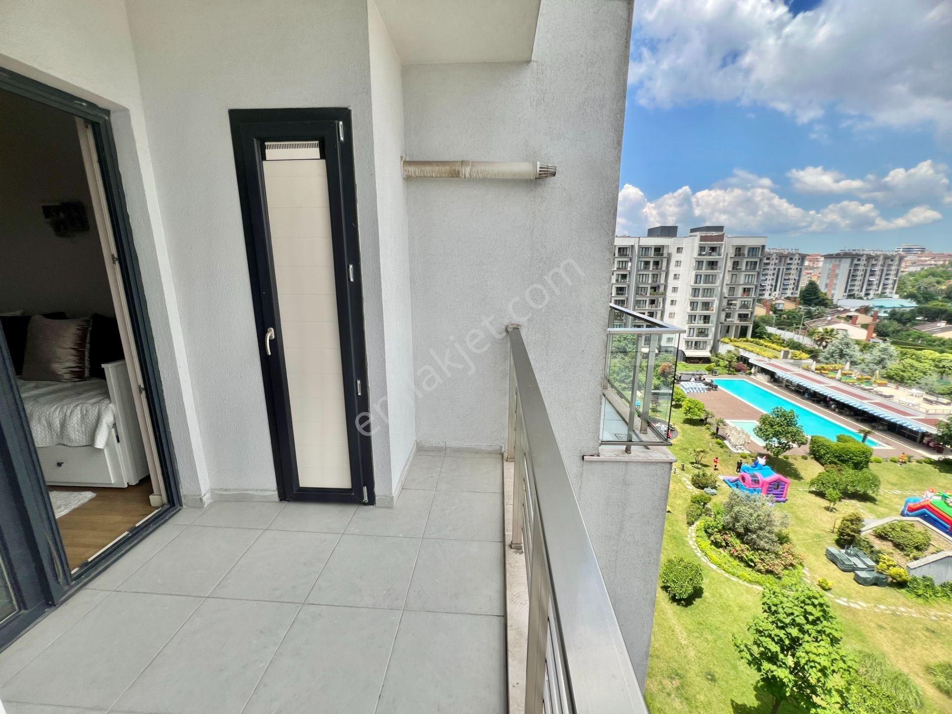 Glow3 Satış Ofisinden 4+1 Şerefiyeli, Teraslı, Arakat Daire - Görsel 29