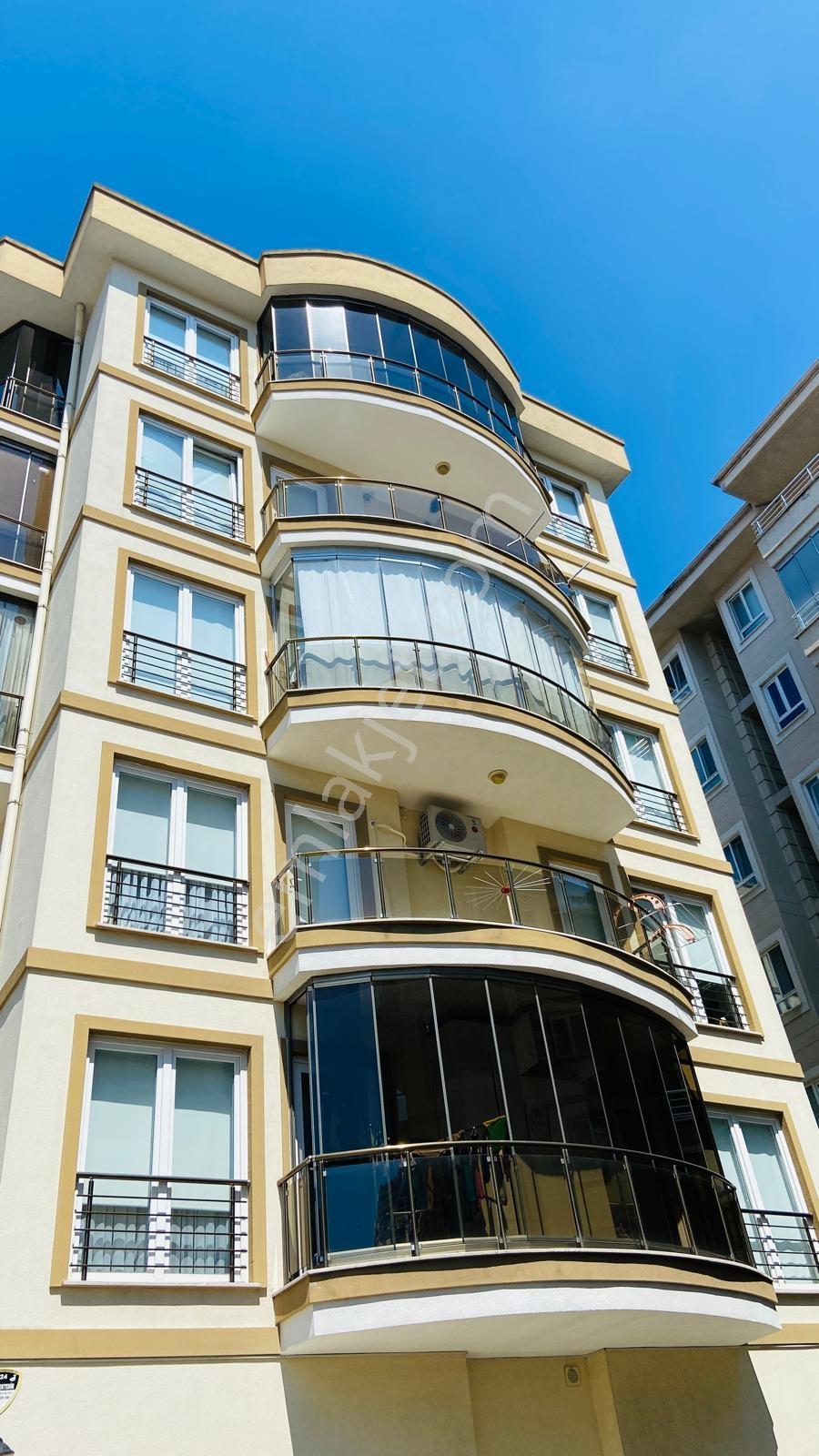 Geçit Özdilek Arkasında Satılık Daire