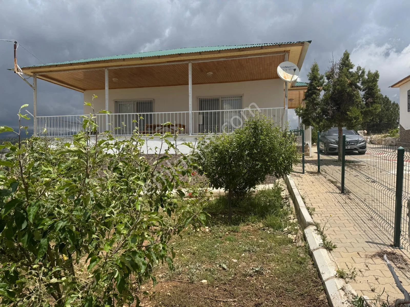 Erdemli Güzeloluk'ta Satılık 3+1 Müstakil Yayla Evi
