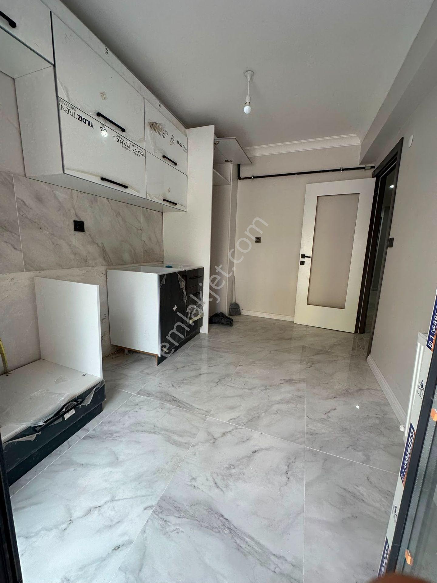 Mertcan'dan Hürriyet Mah. Balkon Ebeveyn Banyolu 3+1 Sıfır Daire - Görsel 6