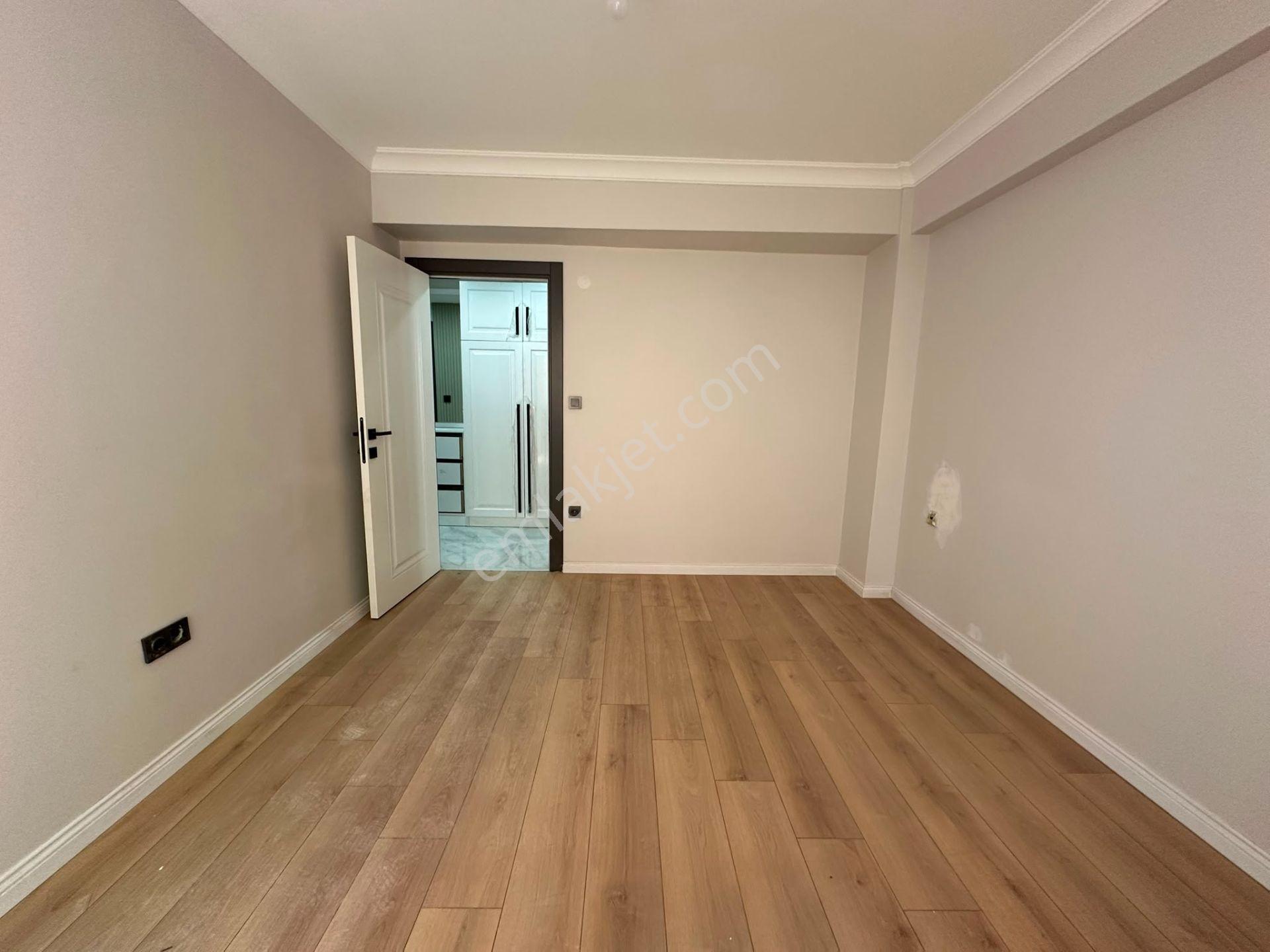 Mertcan'dan Hürriyet Mah. Balkon Ebeveyn Banyolu 3+1 Sıfır Daire - Görsel 13