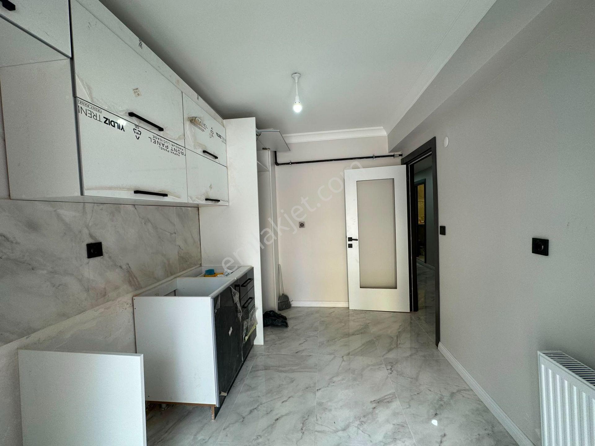 Mertcan'dan Hürriyet Mah. Balkon Ebeveyn Banyolu 3+1 Sıfır Daire - Görsel 7