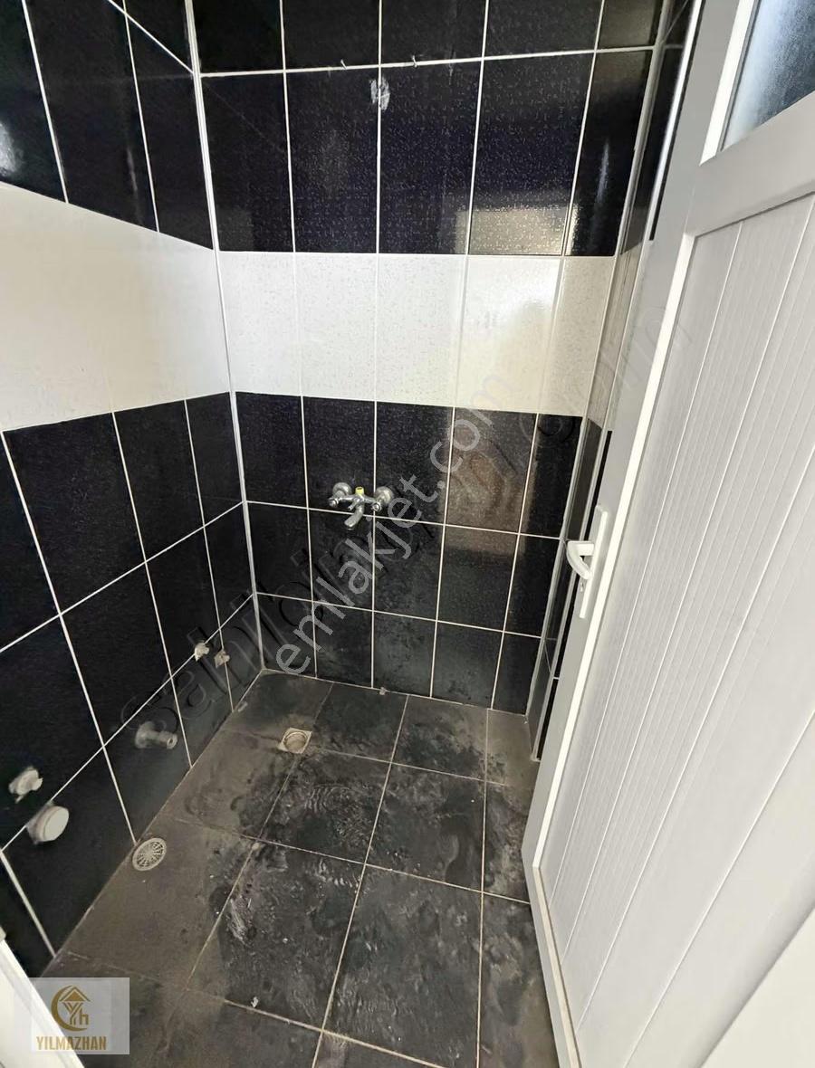 Şelalede Cadde Üstünde 500m2 3 Katlı Kiralık Dükkan - Görsel 17