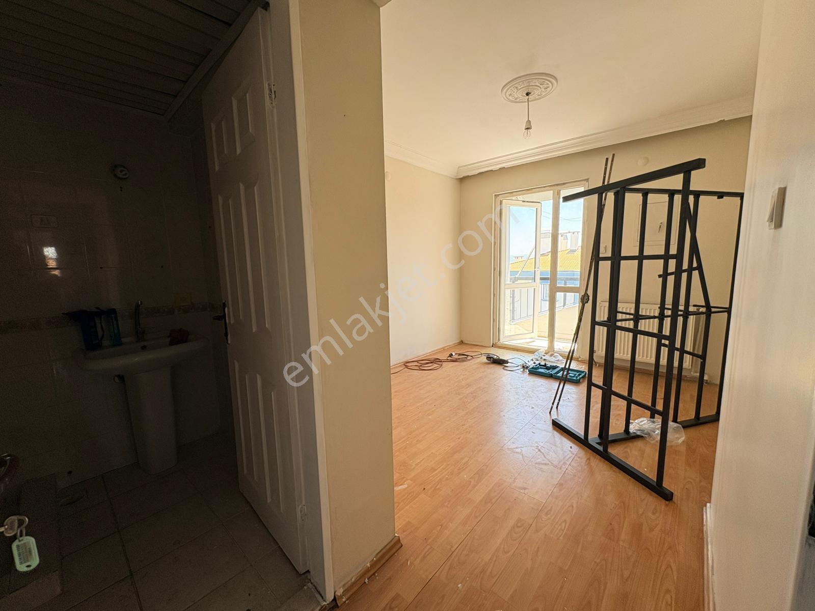 Buket Emlak'tan 2+1 Kiralık Daire Doğalgazlı Asansörlü Kilerli - Görsel 15
