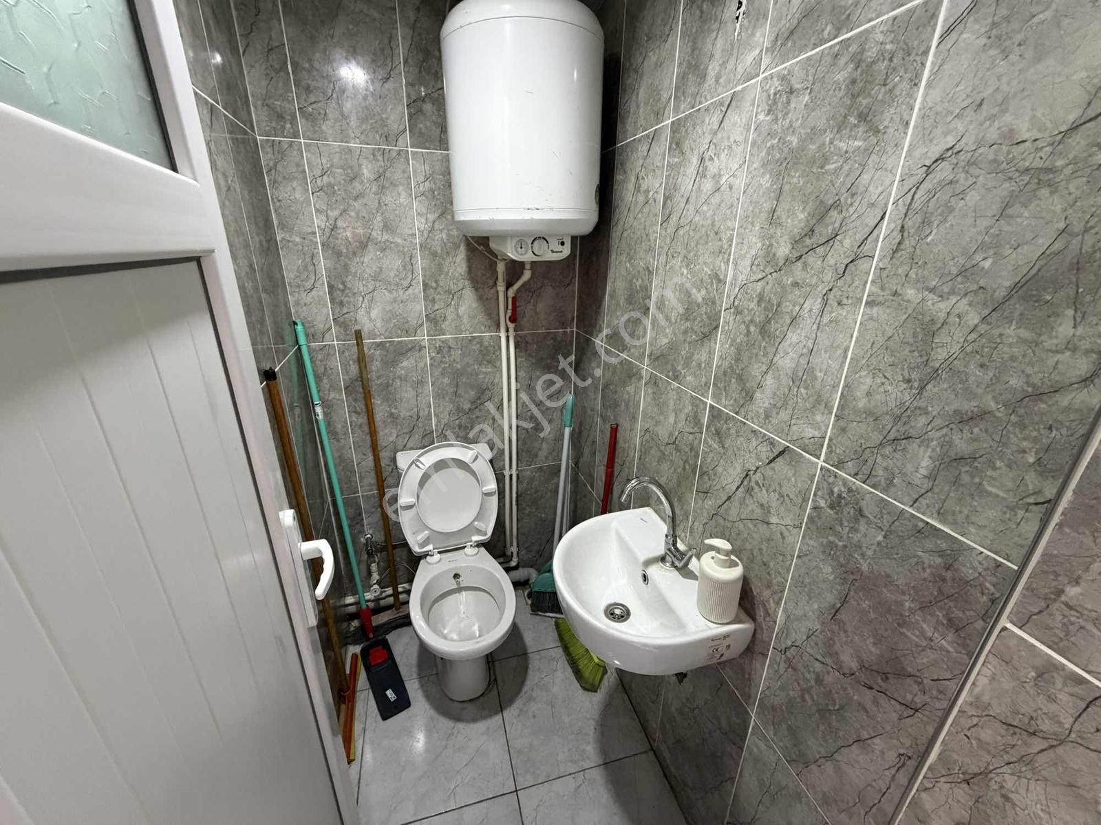 Arda'dan Mersin Yenişehir Cumhuriyet'de Devren Kiralık Berber - Görsel 16