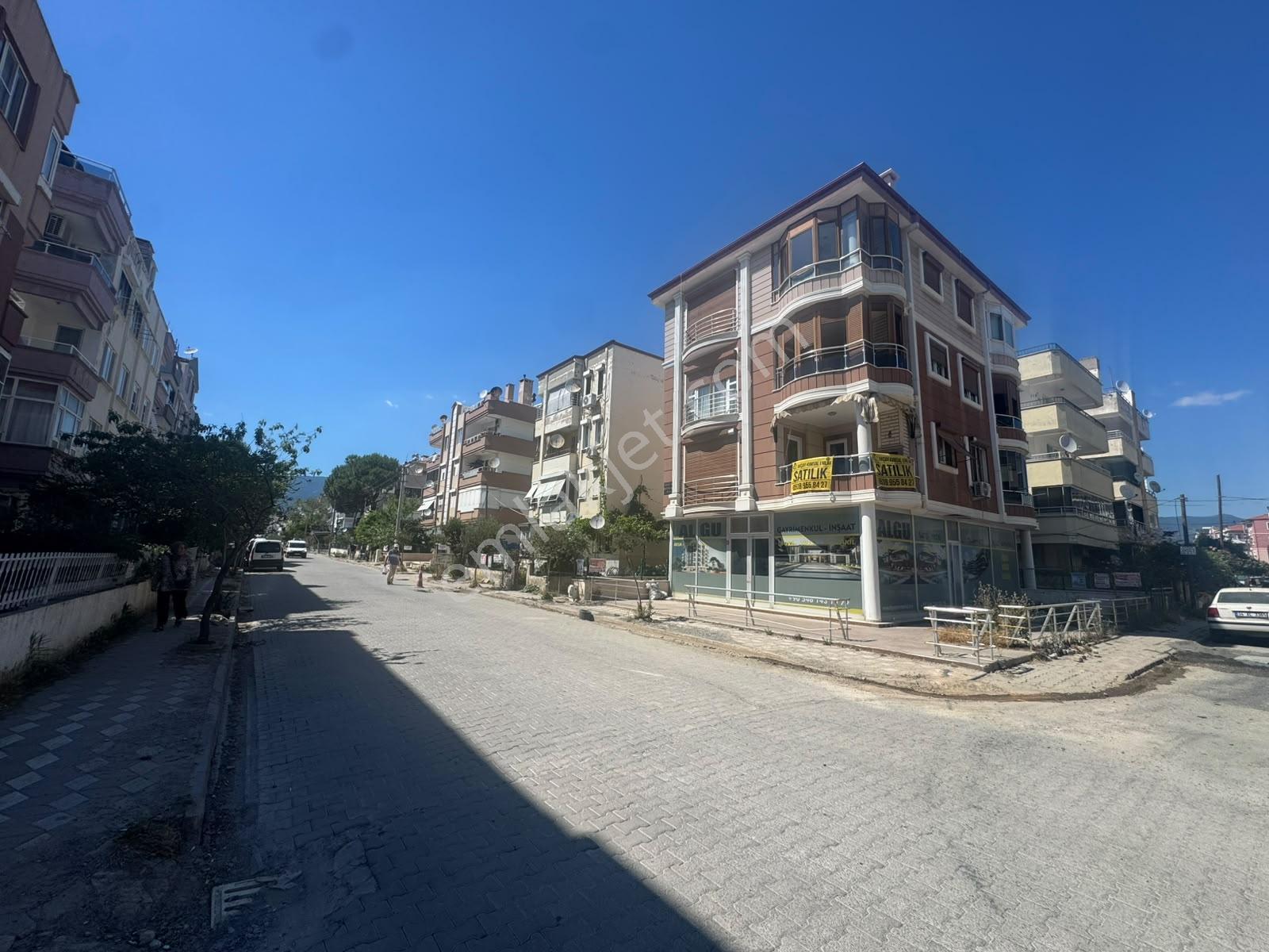 Kumsaldan Akçayın Engüzel Konumu Öncephe Asansörlü_3+1köşe Daire
