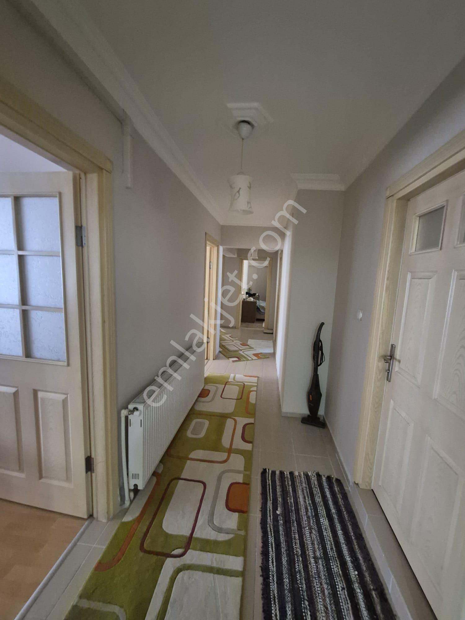 Edremit Eski Kaymakamlık Karşısı 168 M2 Satılık 3+1 - Görsel 17