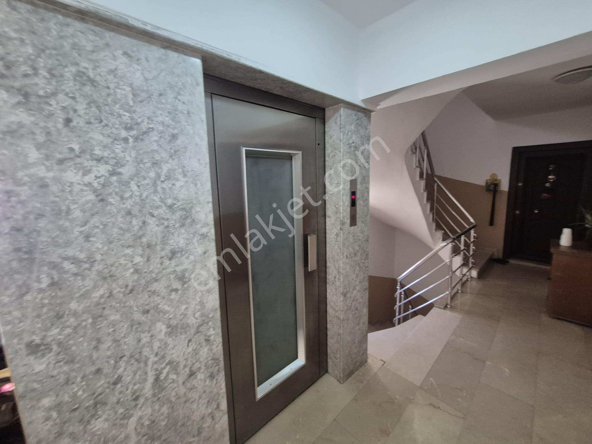 Edremit Eski Kaymakamlık Karşısı 168 M2 Satılık 3+1 - Görsel 6