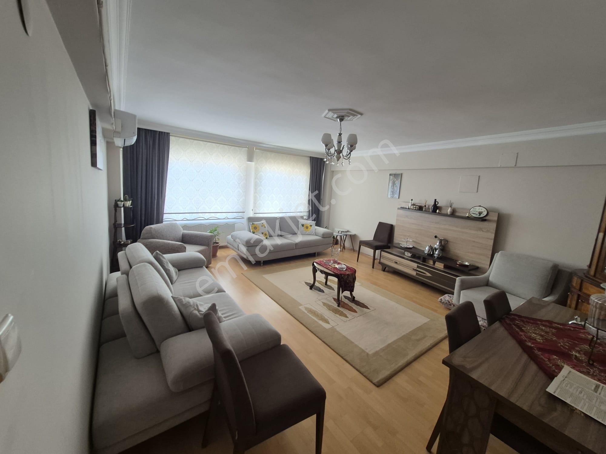 Edremit Eski Kaymakamlık Karşısı 168 M2 Satılık 3+1 - Görsel 33