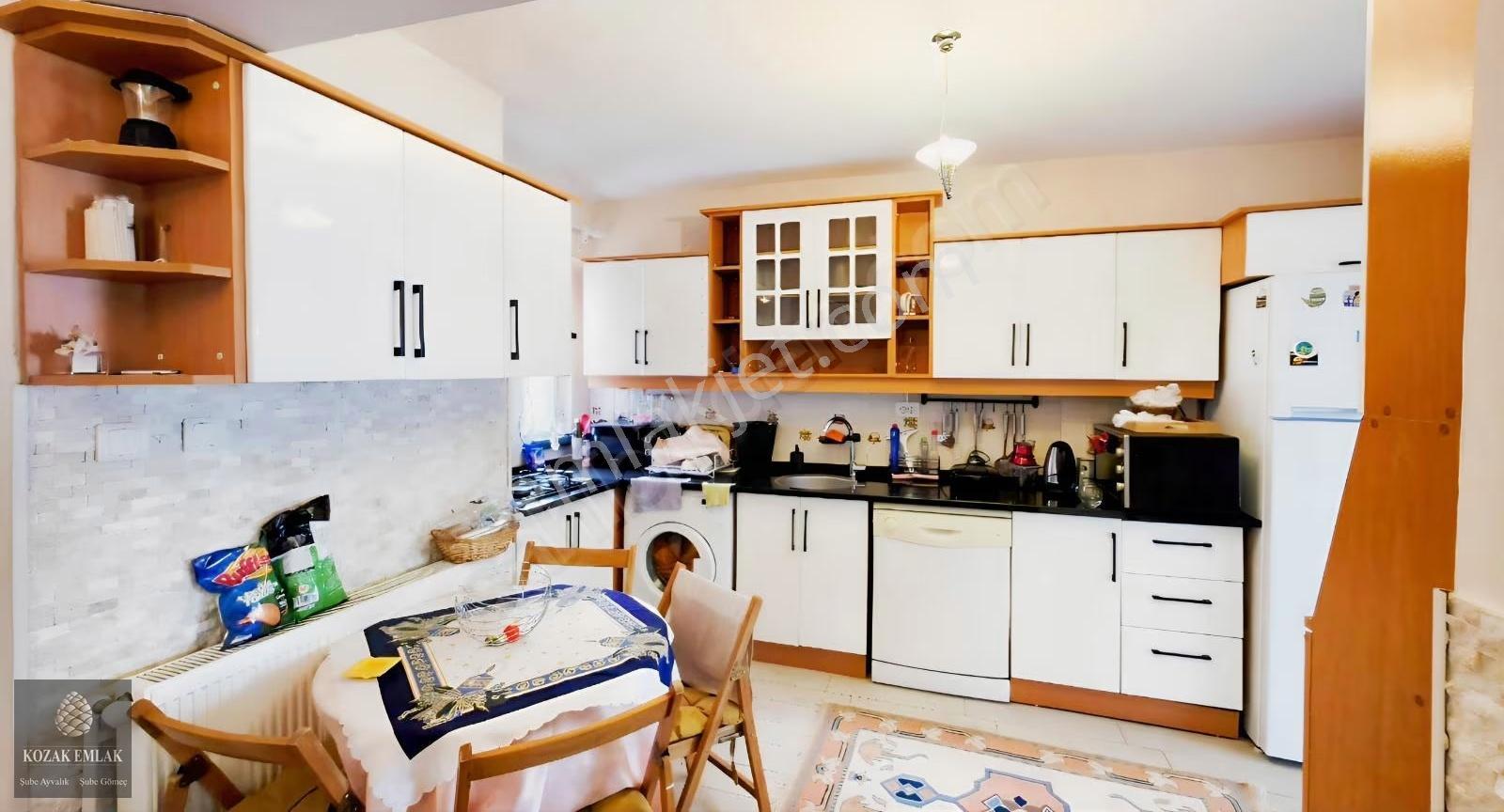 Ayvalık Sahilkent'te Site İçinde Eşyalı Kiralık Villa - Görsel 7
