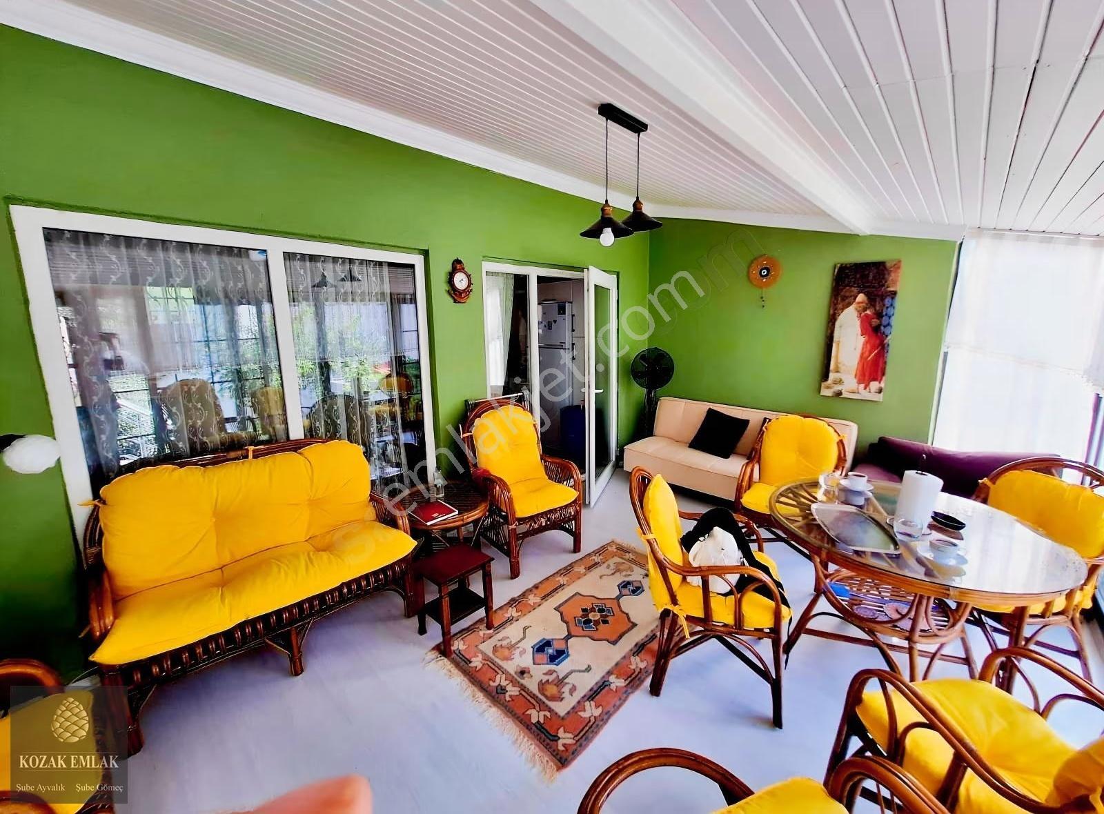 Ayvalık Sahilkent'te Site İçinde Eşyalı Kiralık Villa - Görsel 11