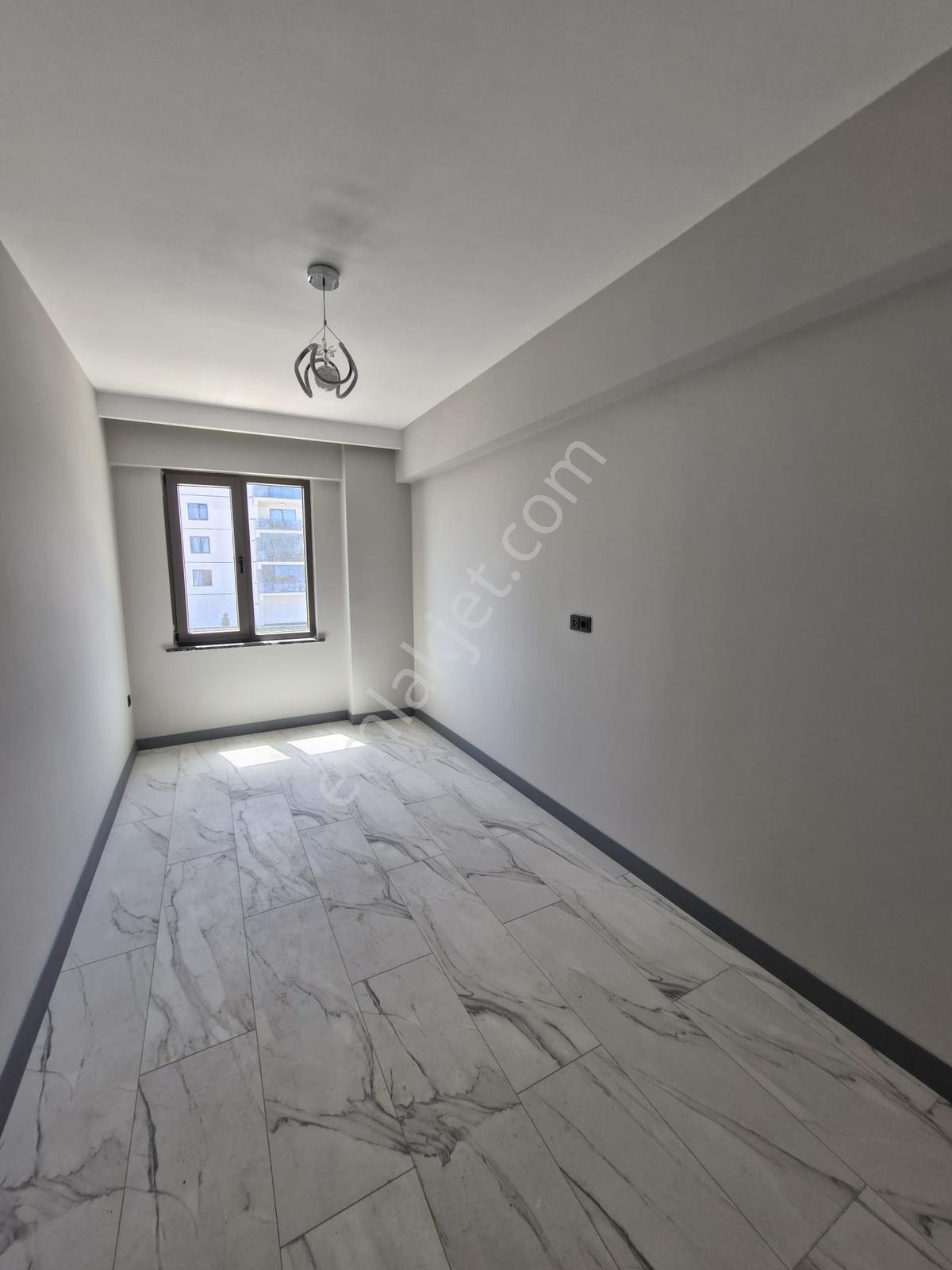Çanakkale Merkez Karacaören Kiralık 3+1 Daire - Görsel 26