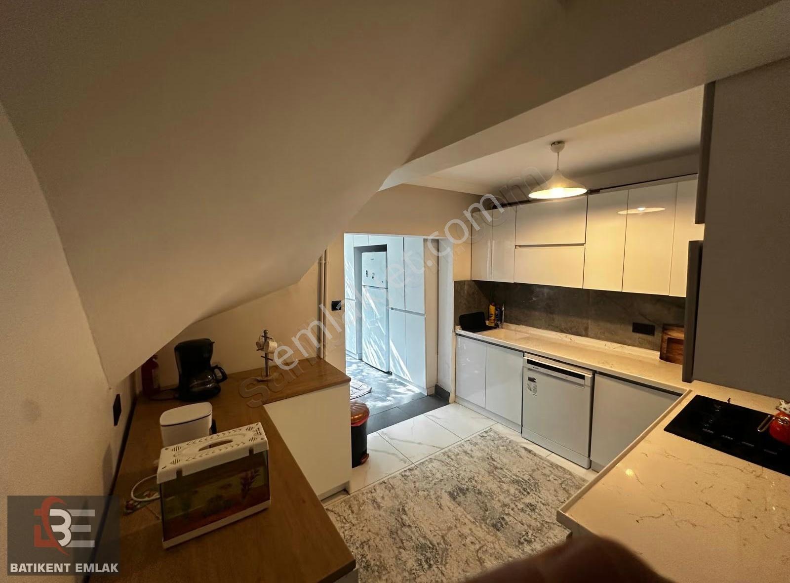 Batıkent Emlak'tan Full Yapılı Geniş Bahçeli Eşyalı 5+1 Kiralık - Görsel 16