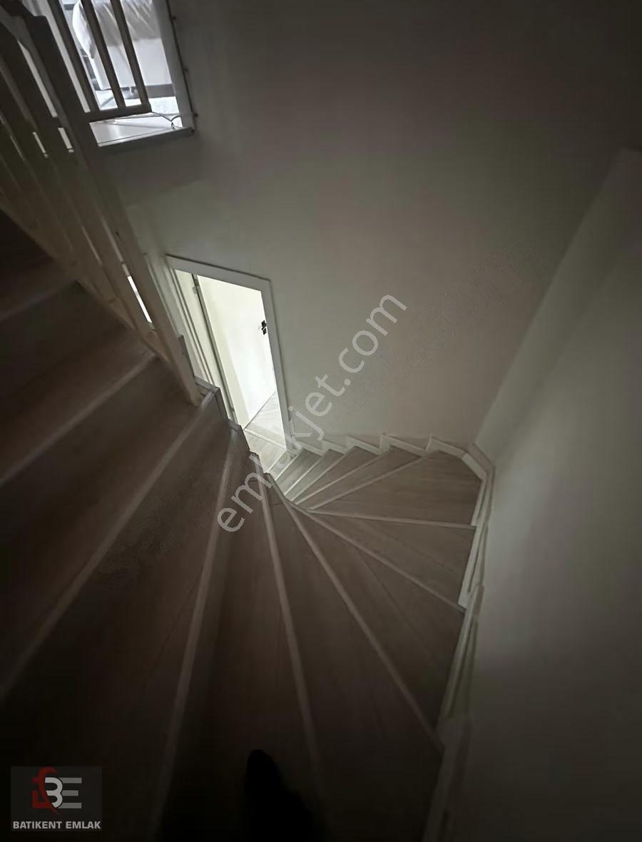 Batıkent Emlak'tan Full Yapılı Geniş Bahçeli Eşyalı 5+1 Kiralık - Görsel 19