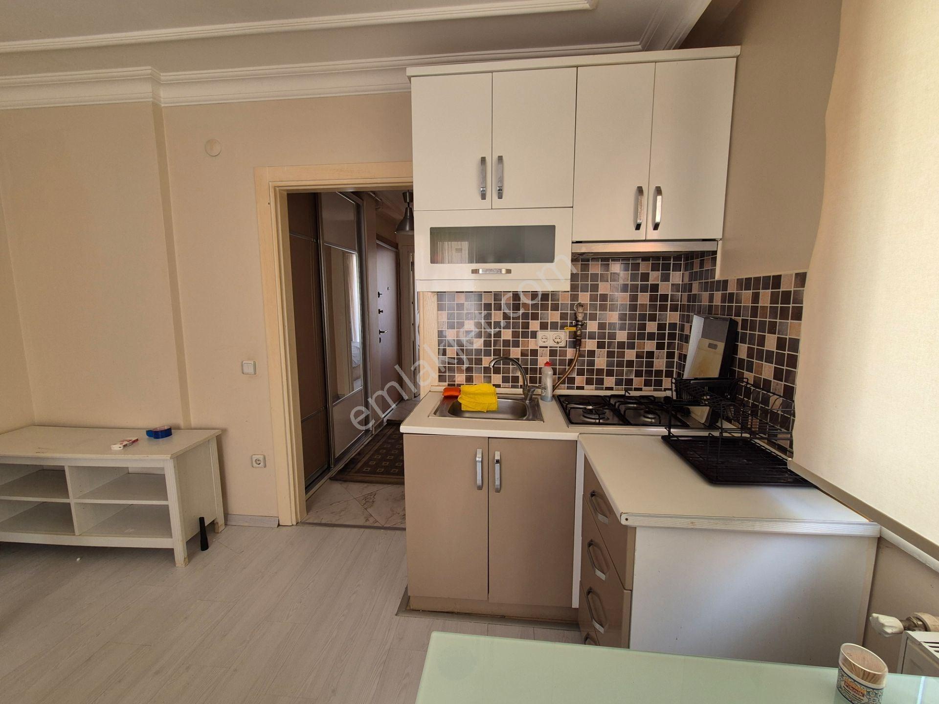 Yeditepe Yakını Eşyalı 1+1 Kiralık Daire - Kısa Dönem - Görsel 12