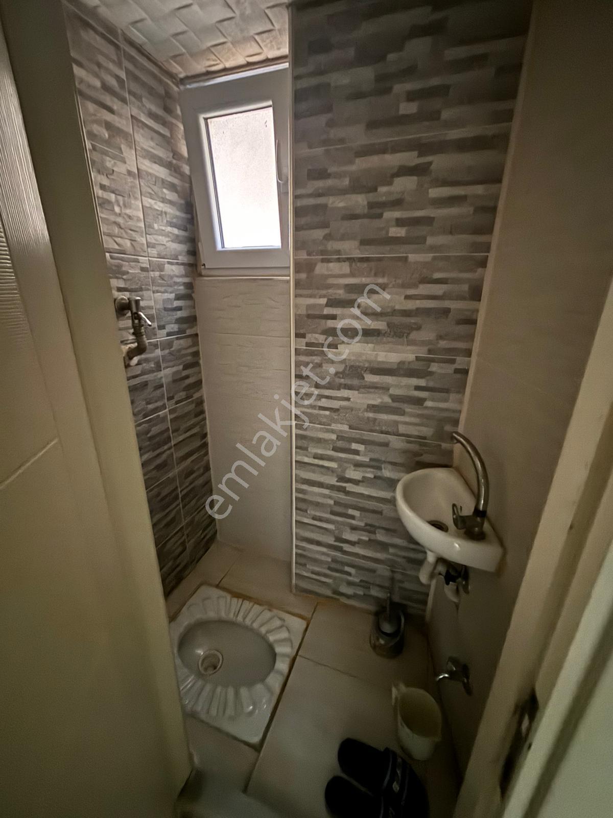Ferah Mahallesi Merkezde 3+1 Geniş Çift Balkonlu Kiralık Daire** - Görsel 16