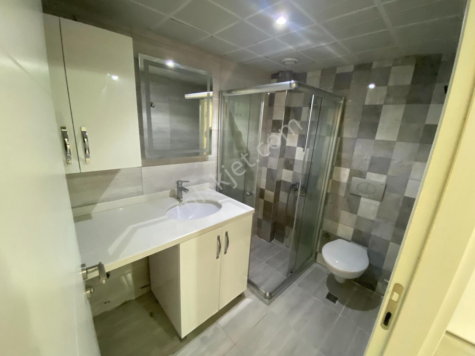 Kuttaş'tan Gazi Hastanesi Ve Metro Karşısı 1+1 Katta 55m2 - Görsel 5