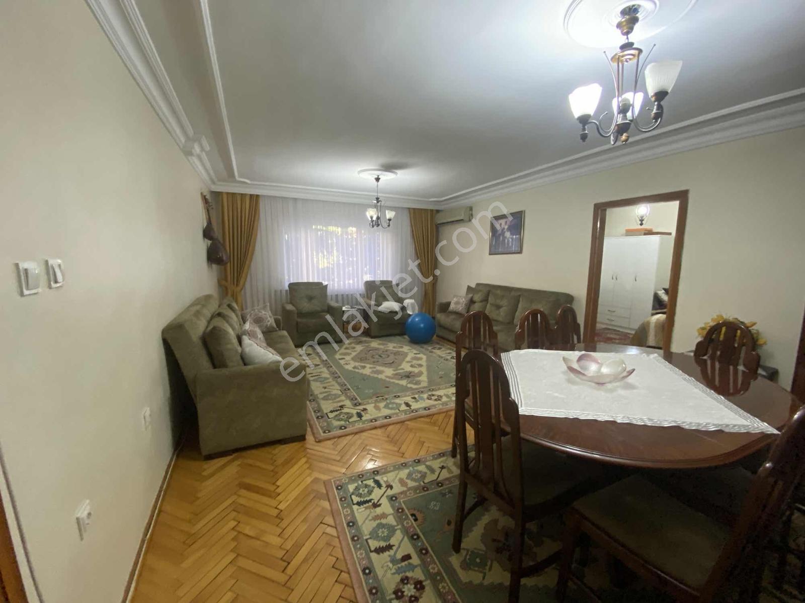 Güzelkent Sitesinde Satılık 3+1 Daire Yatırımlık